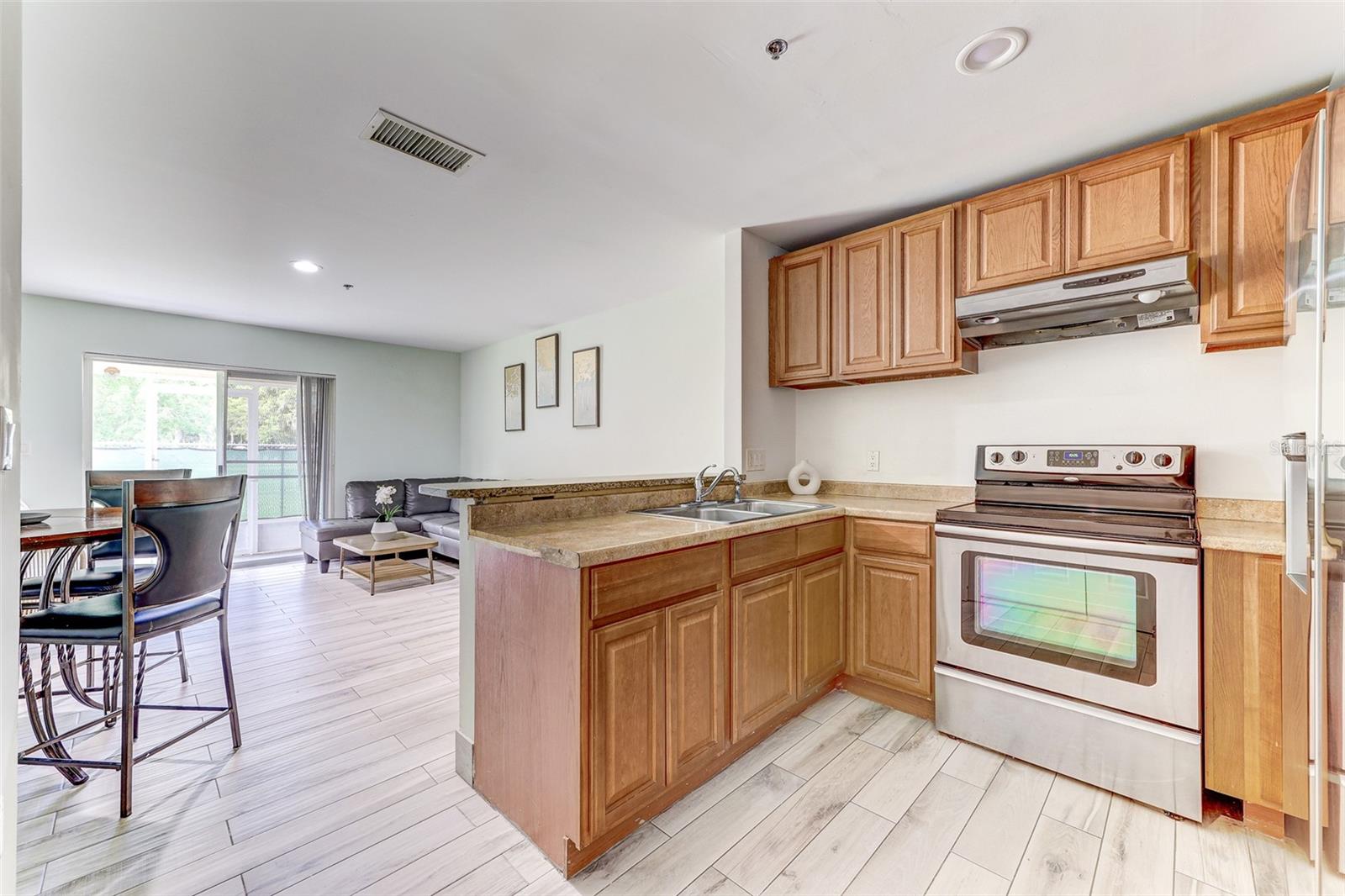 Image 3 of 53 For 1624 Windsor Oak Court