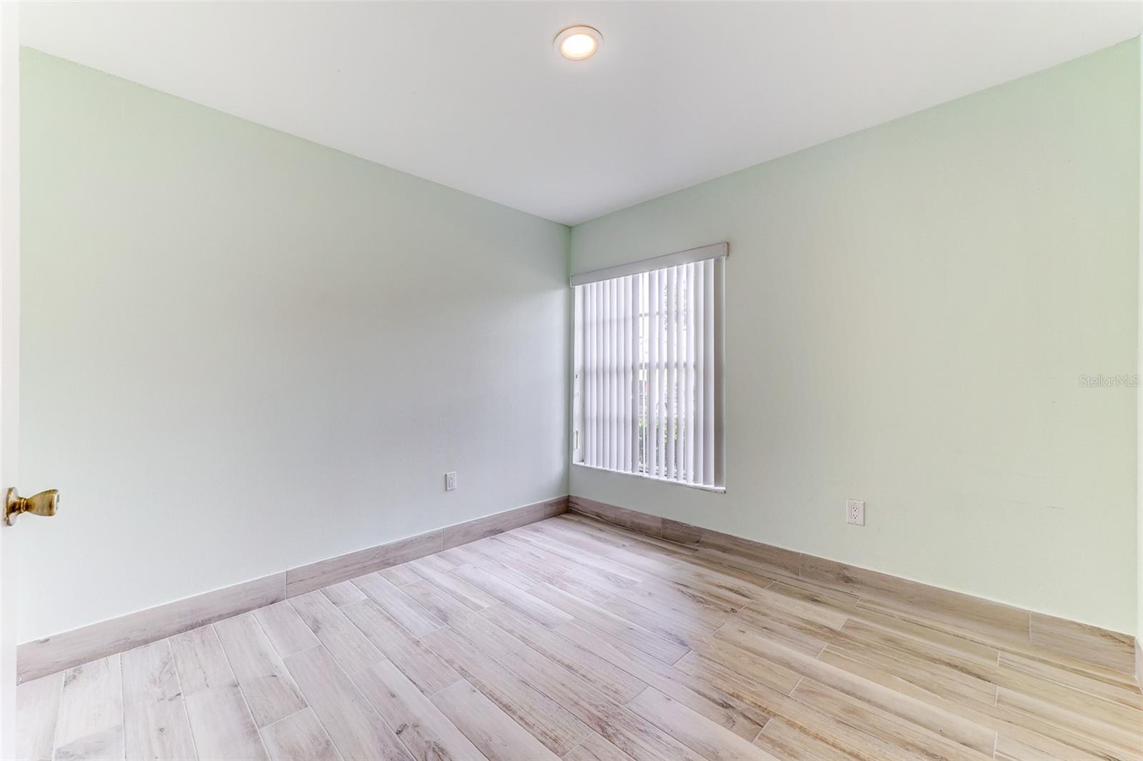 Image 9 of 53 For 1624 Windsor Oak Court