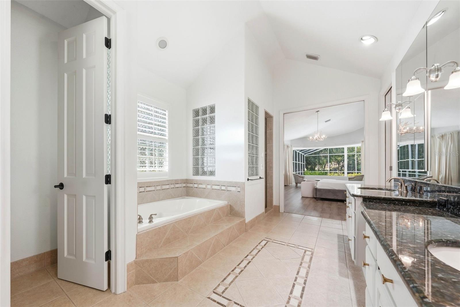 Image 18 of 60 For 5207 Timberview Terrace