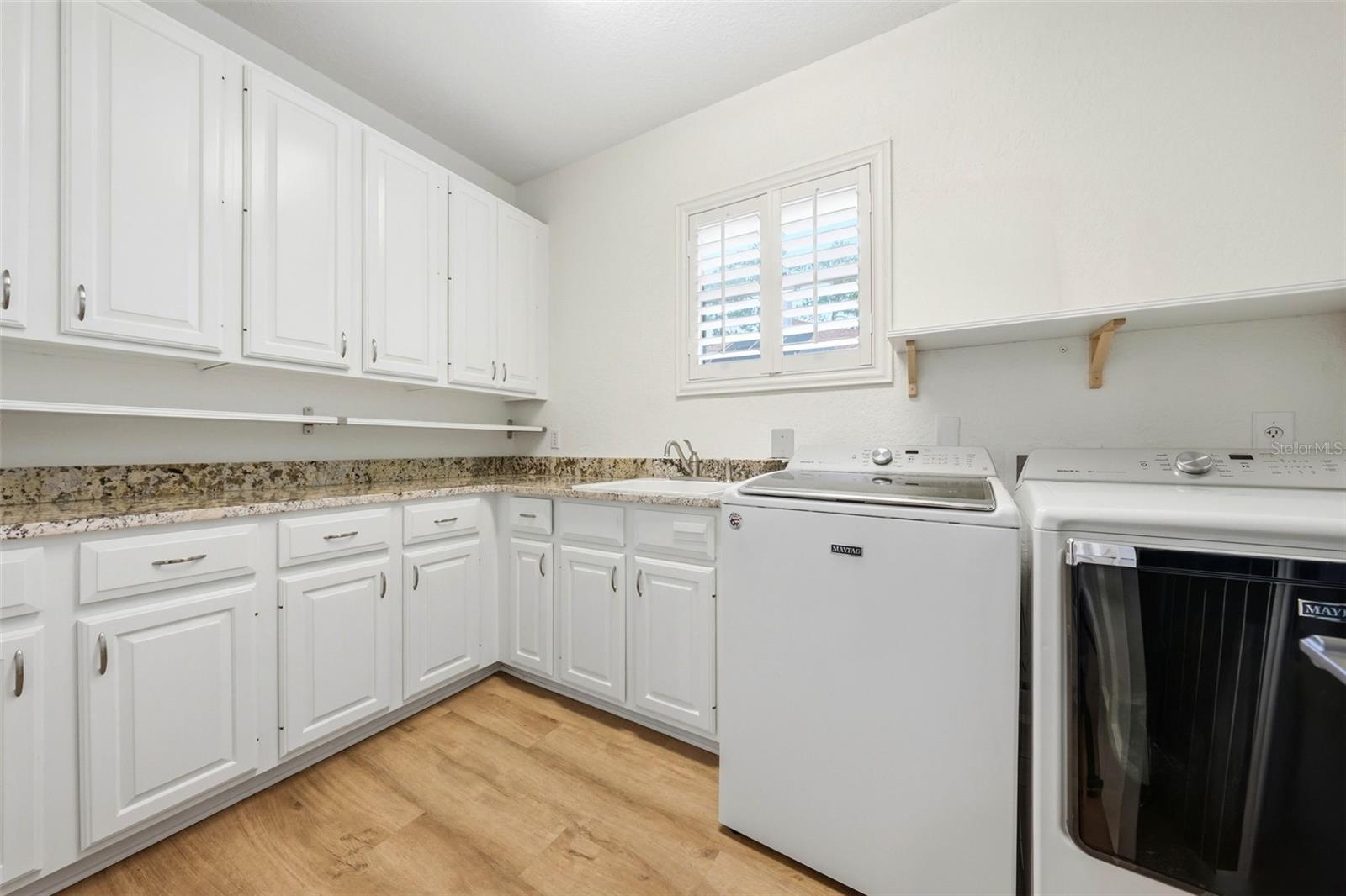 Image 40 of 60 For 5207 Timberview Terrace