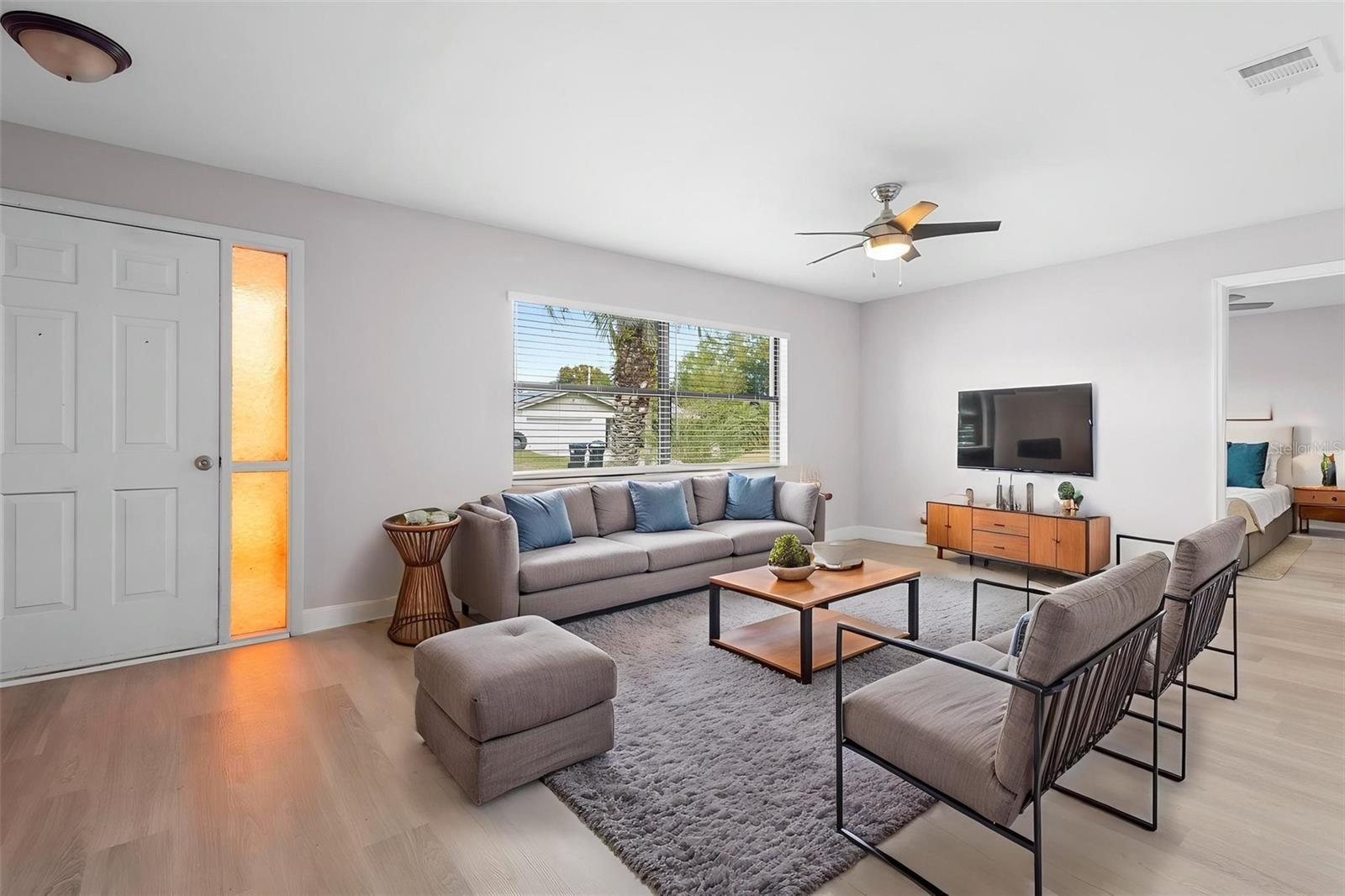 Image 2 of 32 For 10140 Bridlewood Avenue