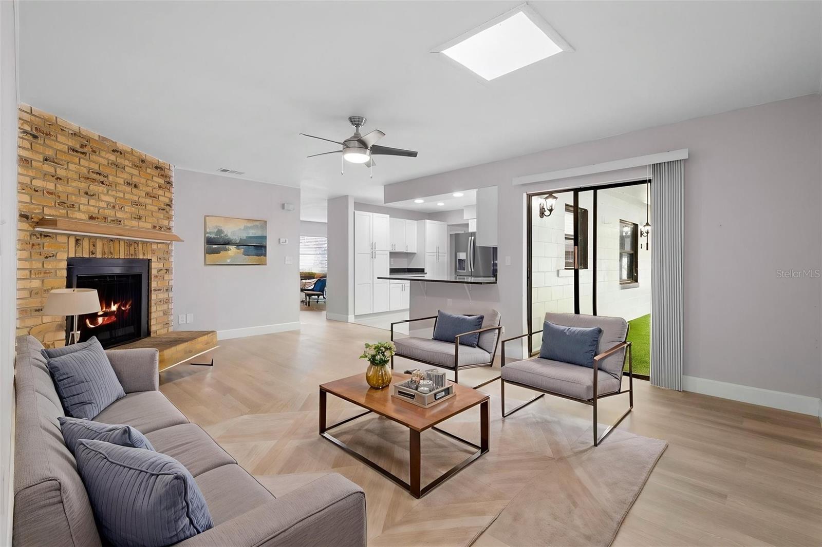 Image 3 of 32 For 10140 Bridlewood Avenue