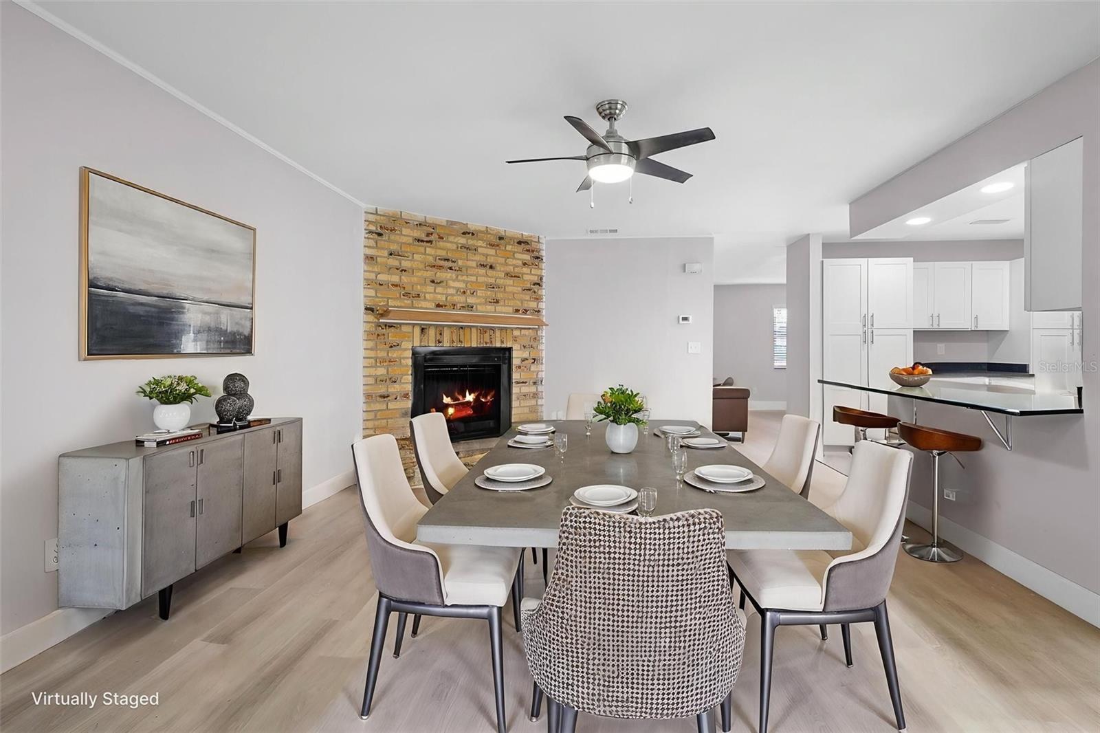 Image 4 of 32 For 10140 Bridlewood Avenue