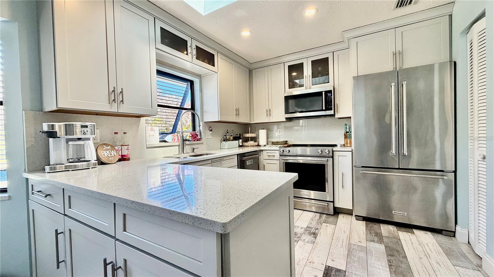 Image 7 of 26 For 311 Anchor Way
