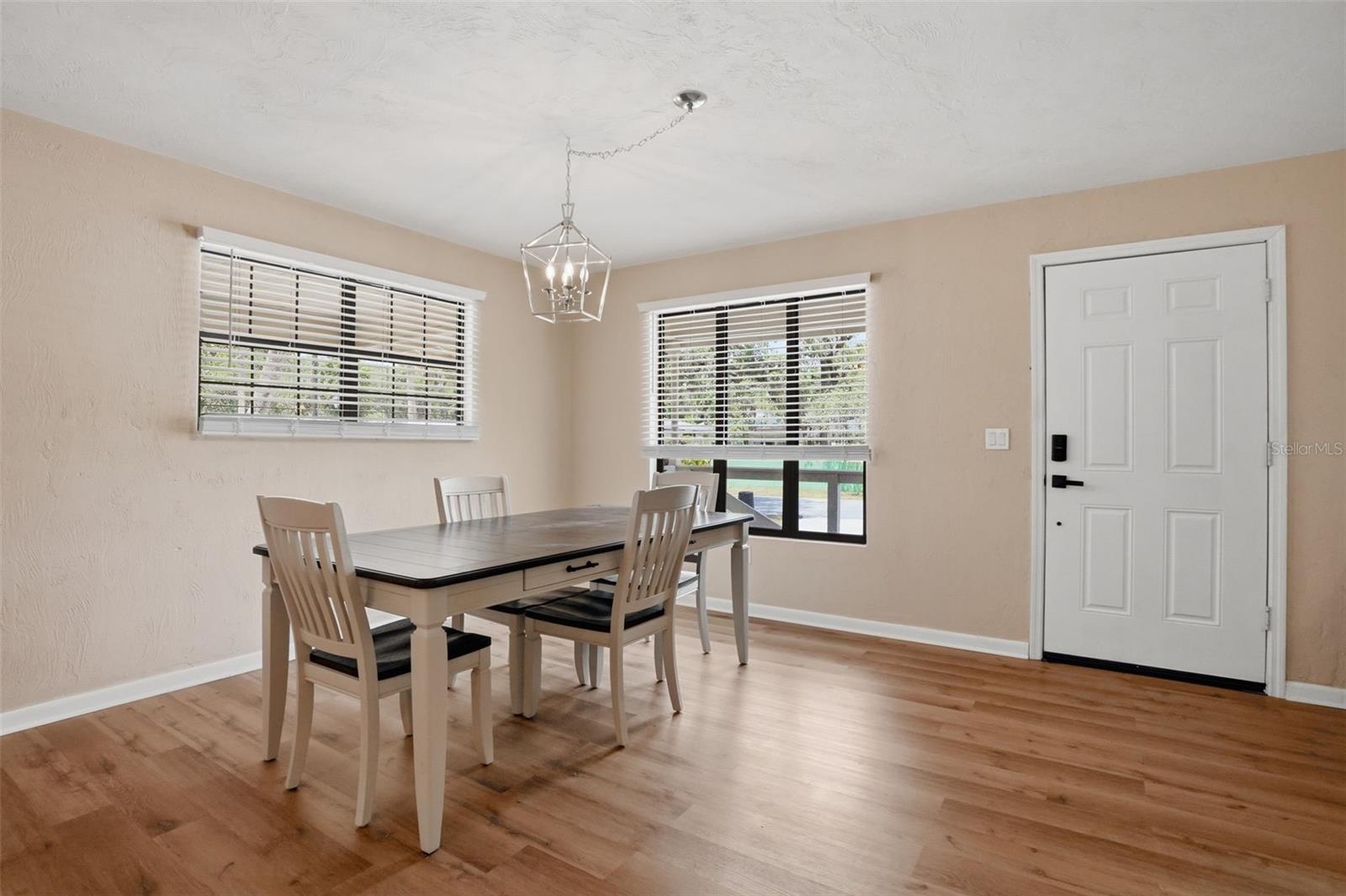 Image 4 of 25 For 254 Oleander Place