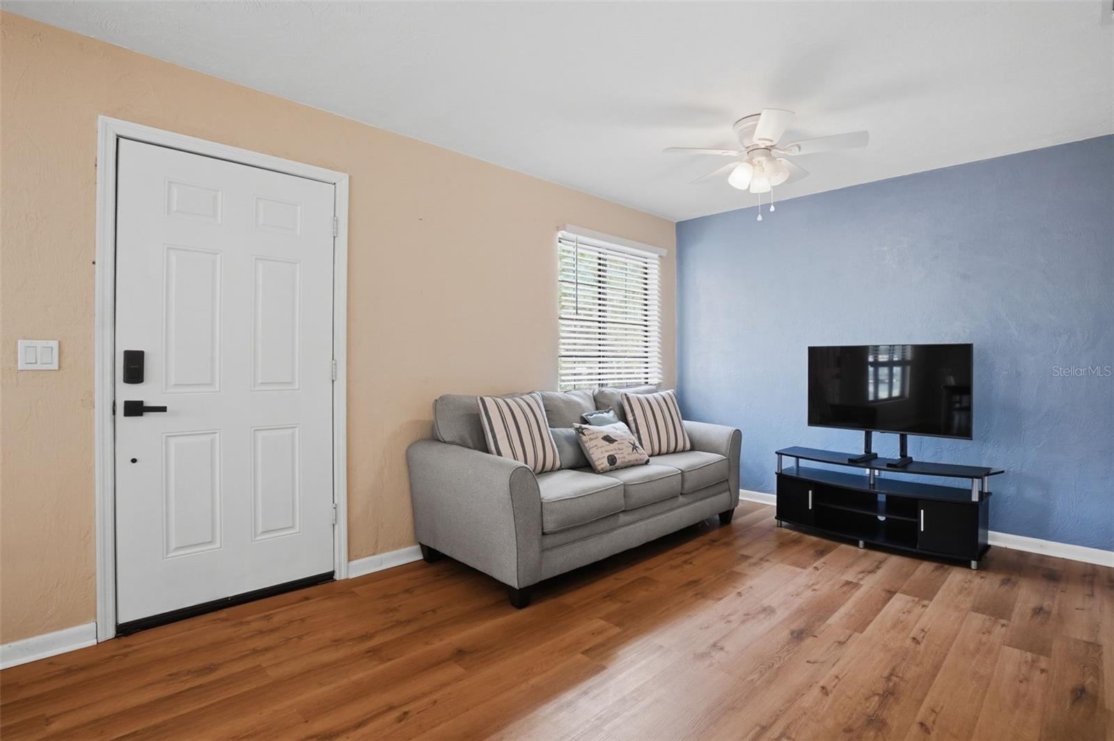 Image 5 of 25 For 254 Oleander Place