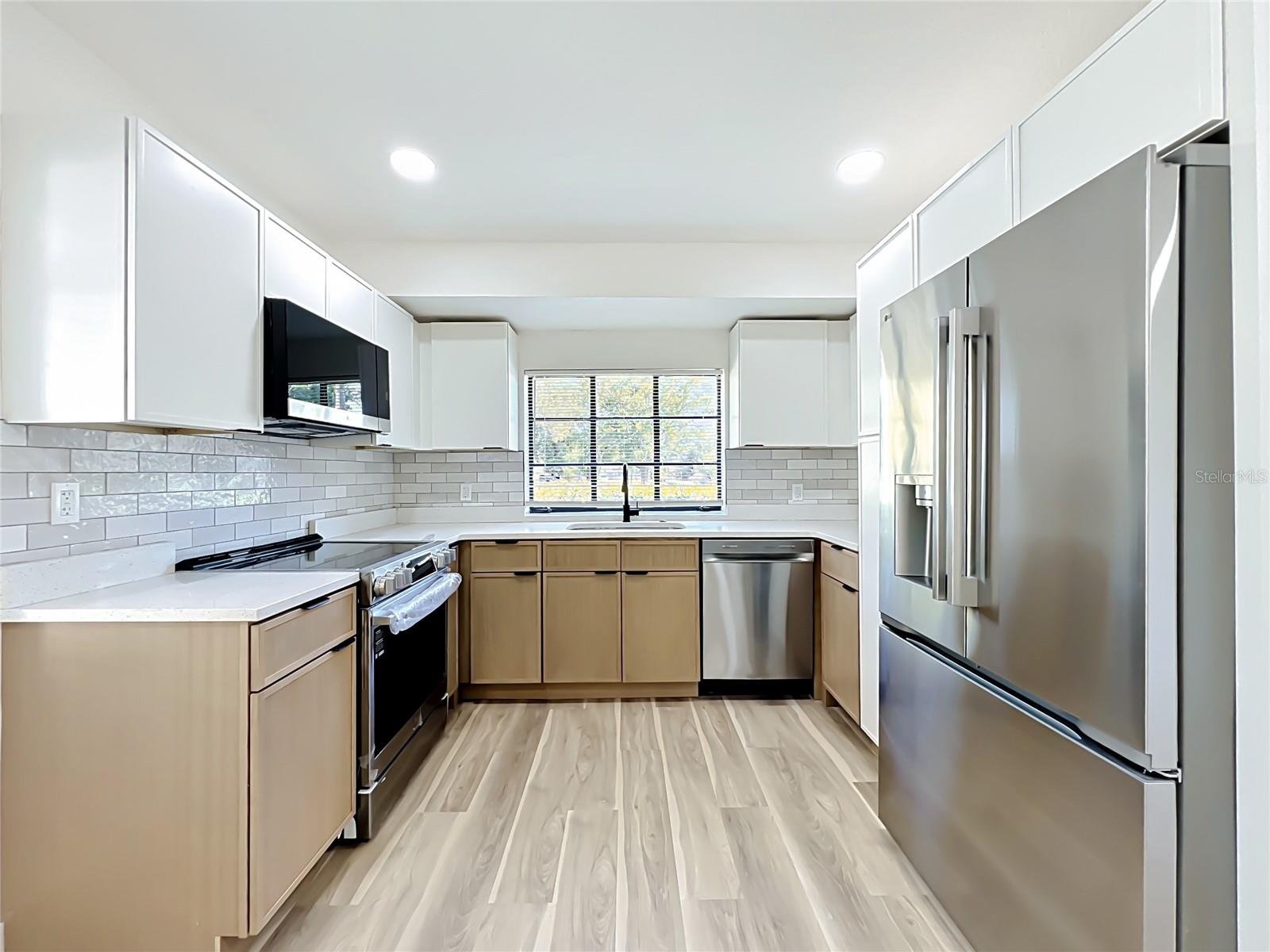 Image 11 of 49 For 2222 Valencia Road