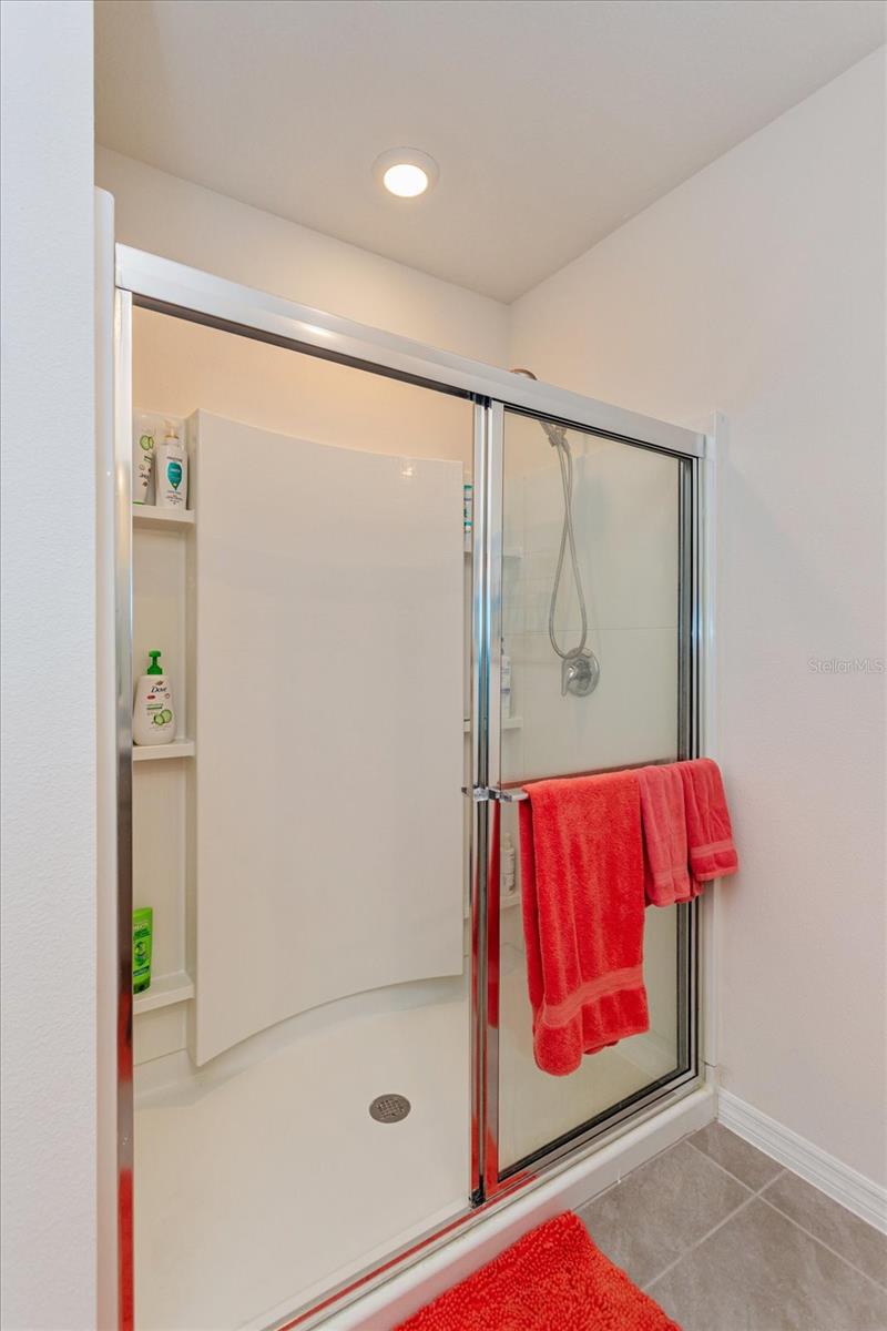 Image 17 of 27 For 6358 Sanders Grove Circle