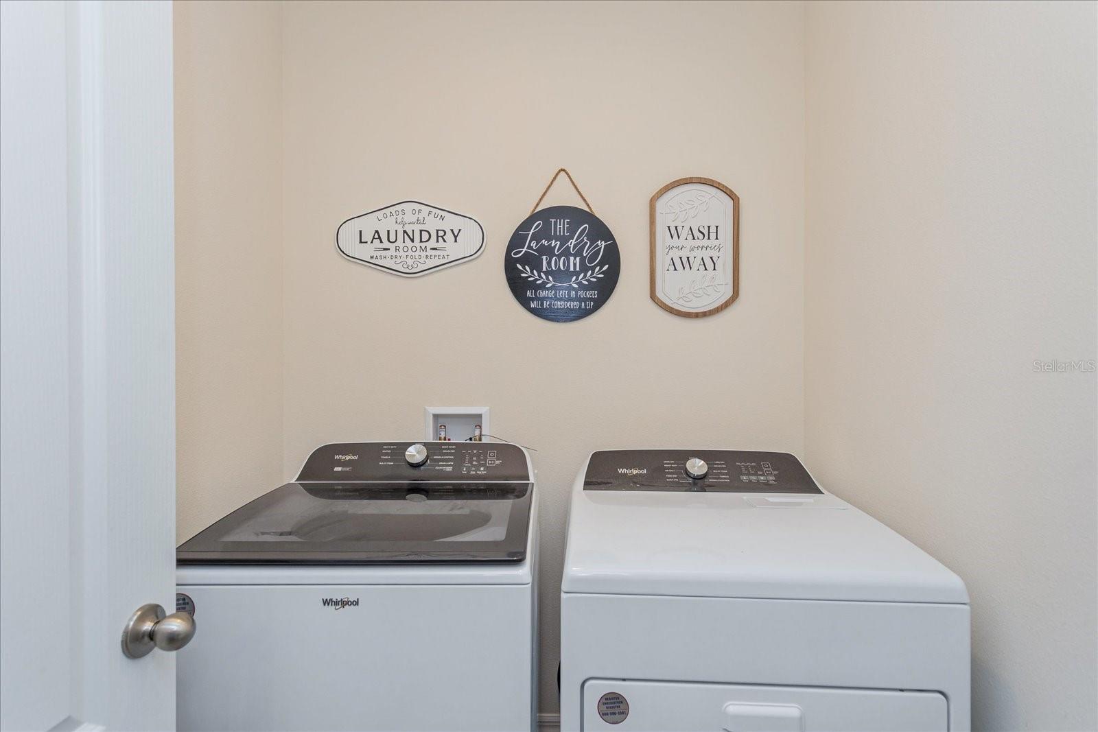 Image 21 of 27 For 6358 Sanders Grove Circle