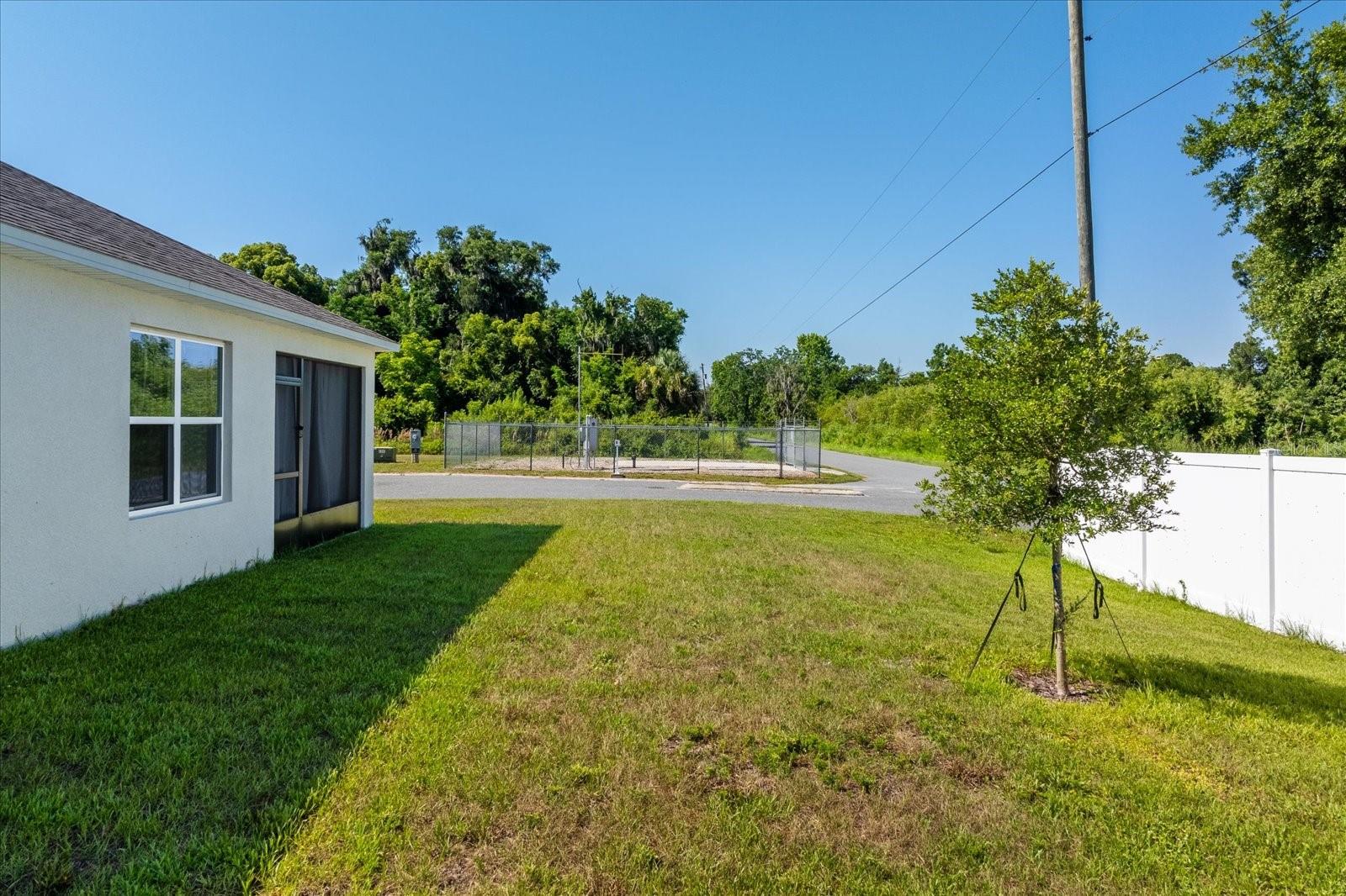 Image 24 of 27 For 6358 Sanders Grove Circle