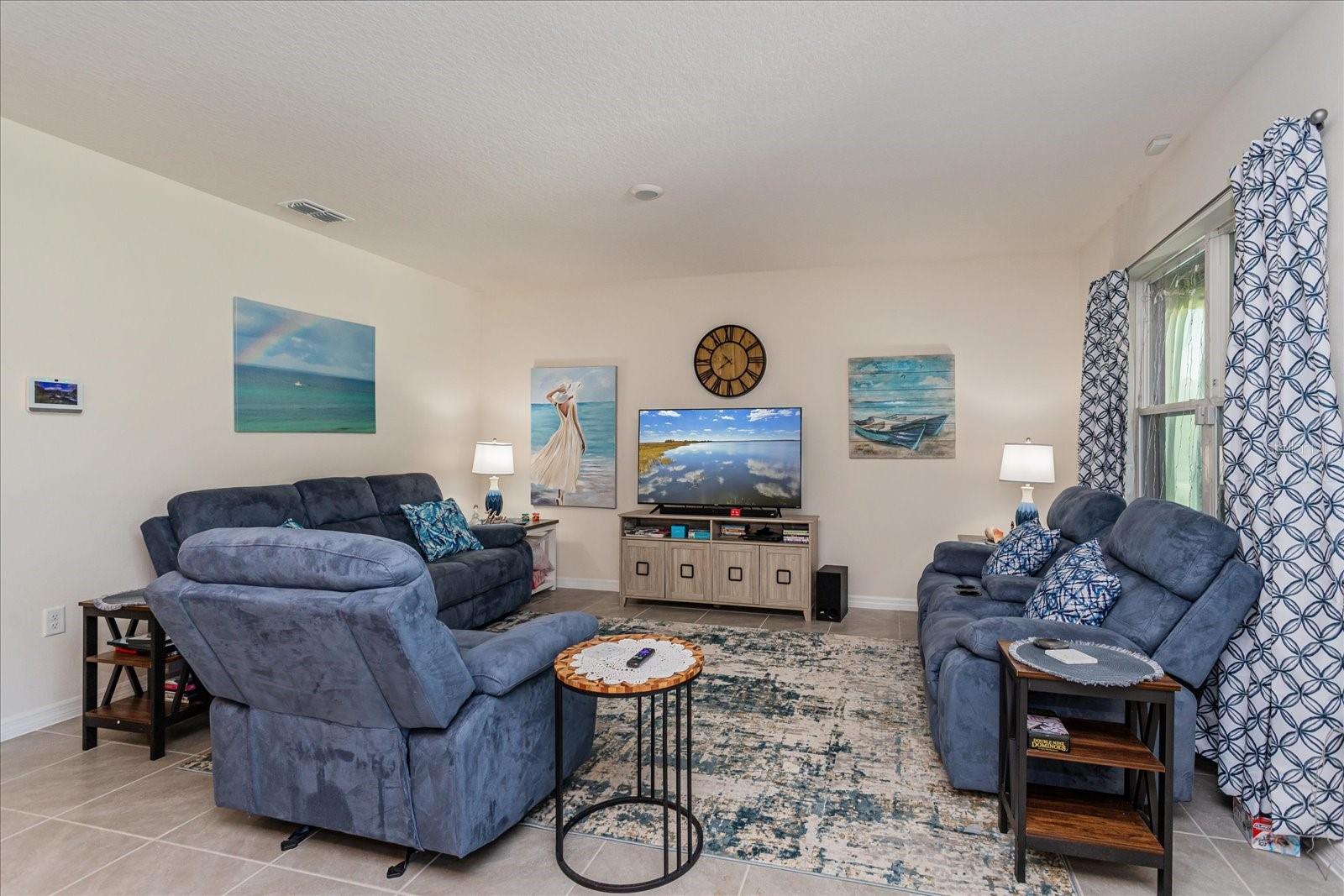 Image 6 of 27 For 6358 Sanders Grove Circle