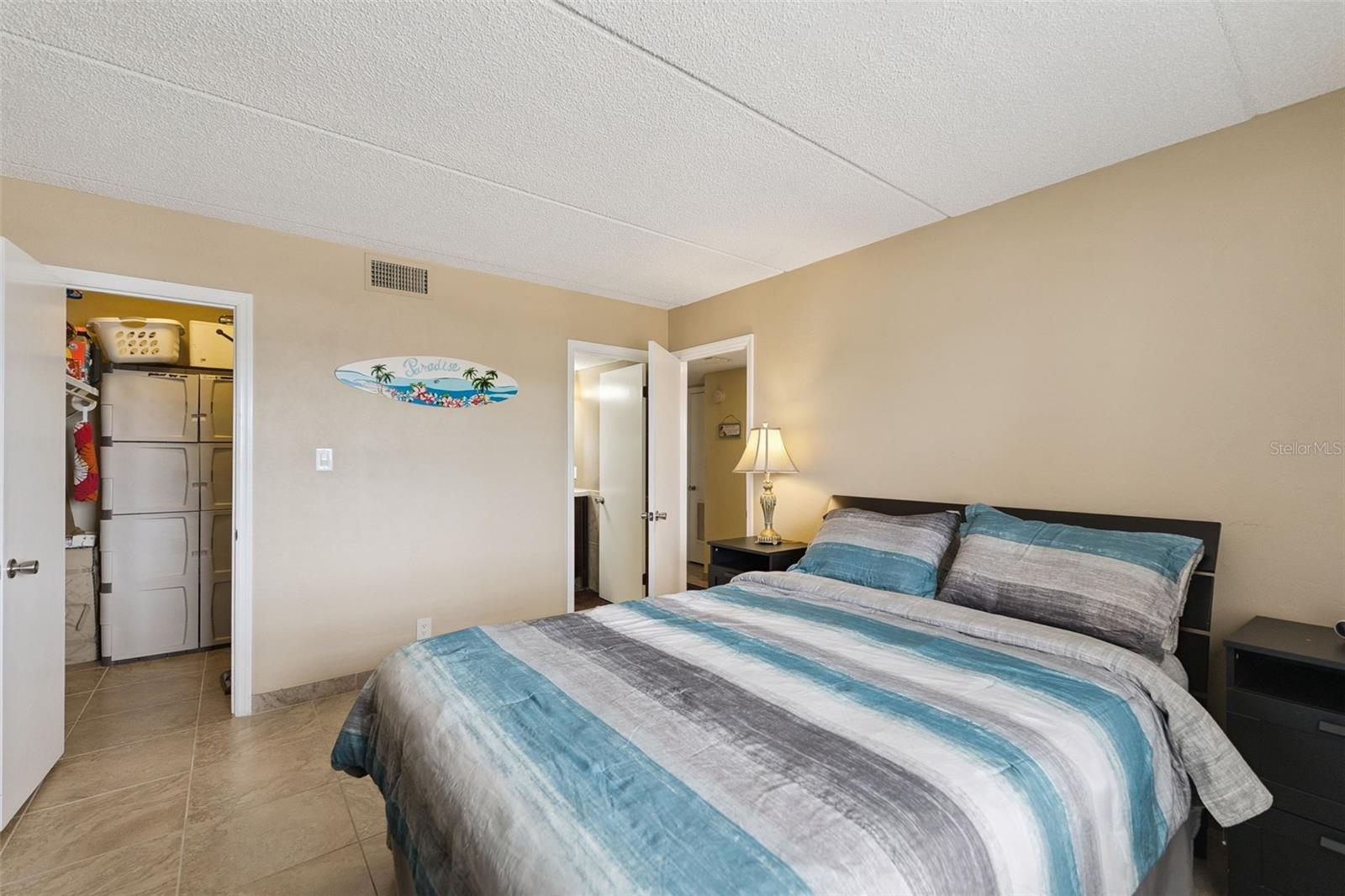 Image 18 of 35 For 2700 Ocean Shore Boulevard 405