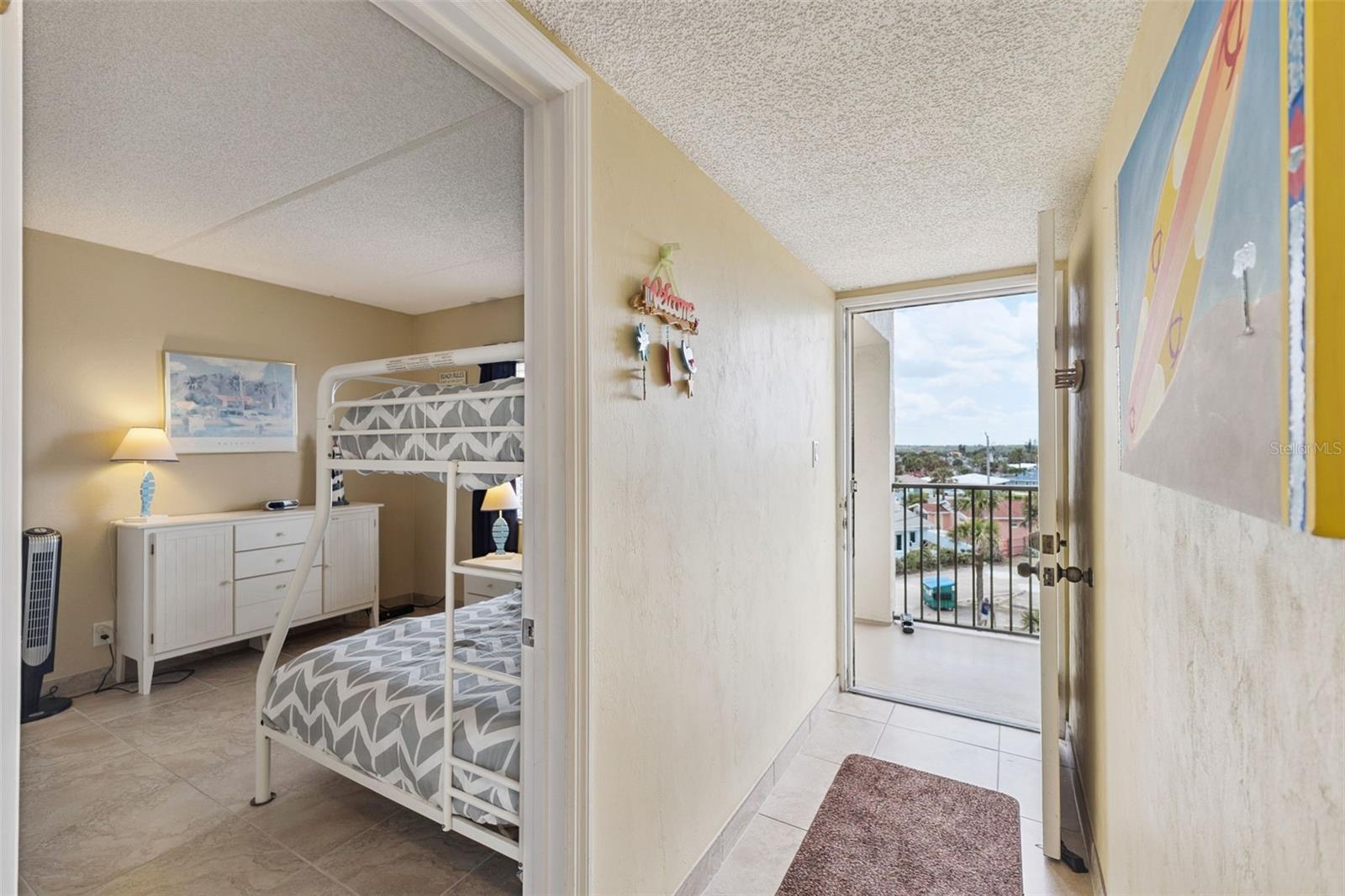 Image 22 of 35 For 2700 Ocean Shore Boulevard 405