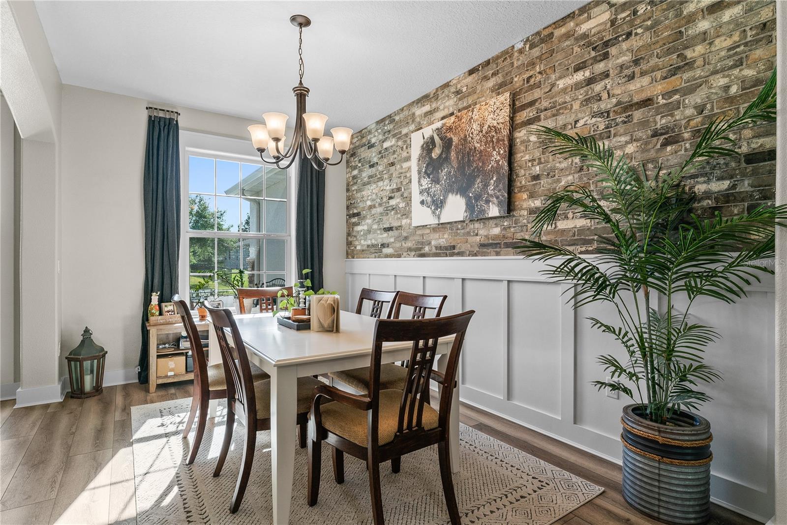 Image 10 of 45 For 615 Lake Cove Pointe Circle