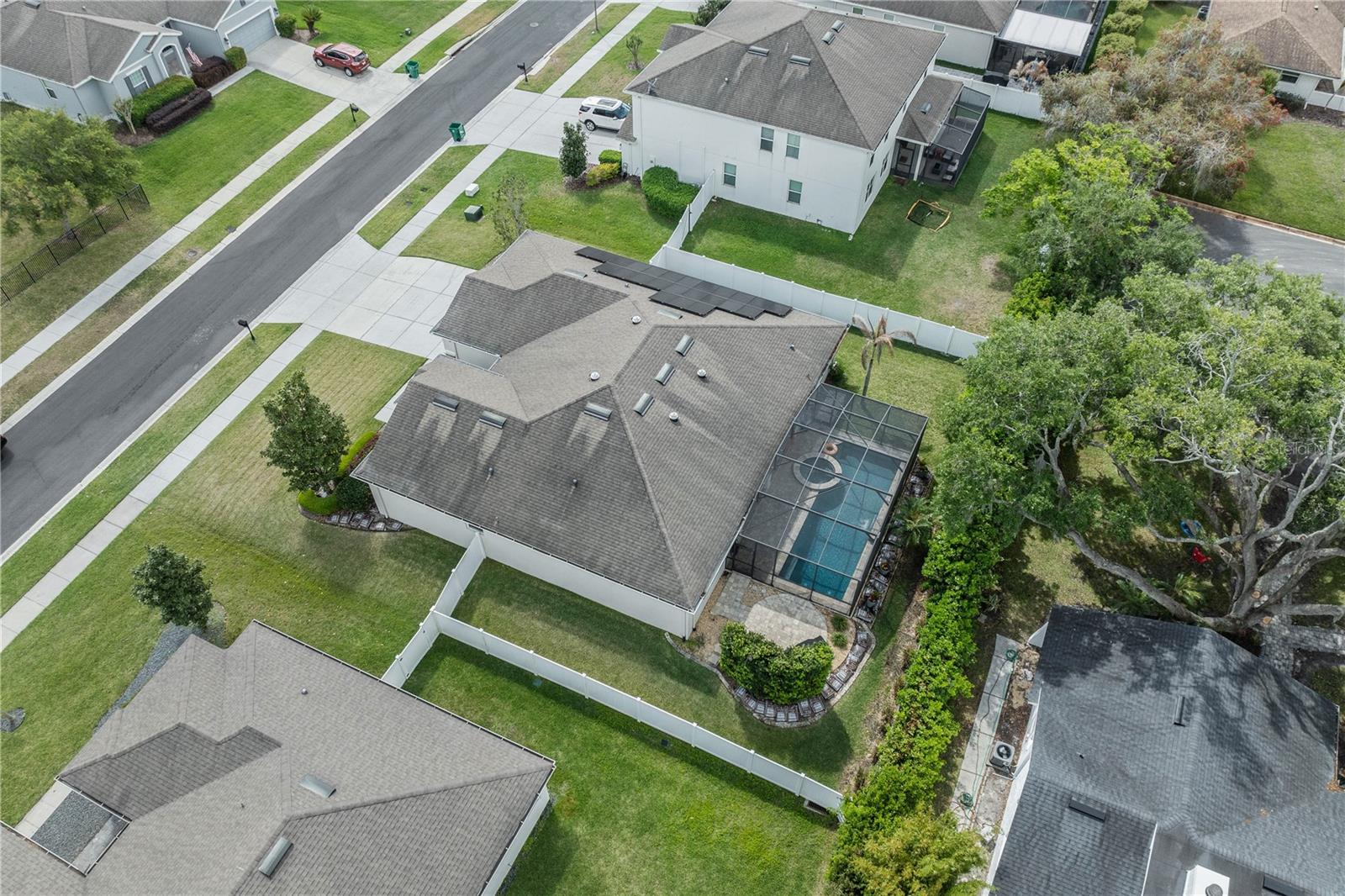 Image 41 of 45 For 615 Lake Cove Pointe Circle