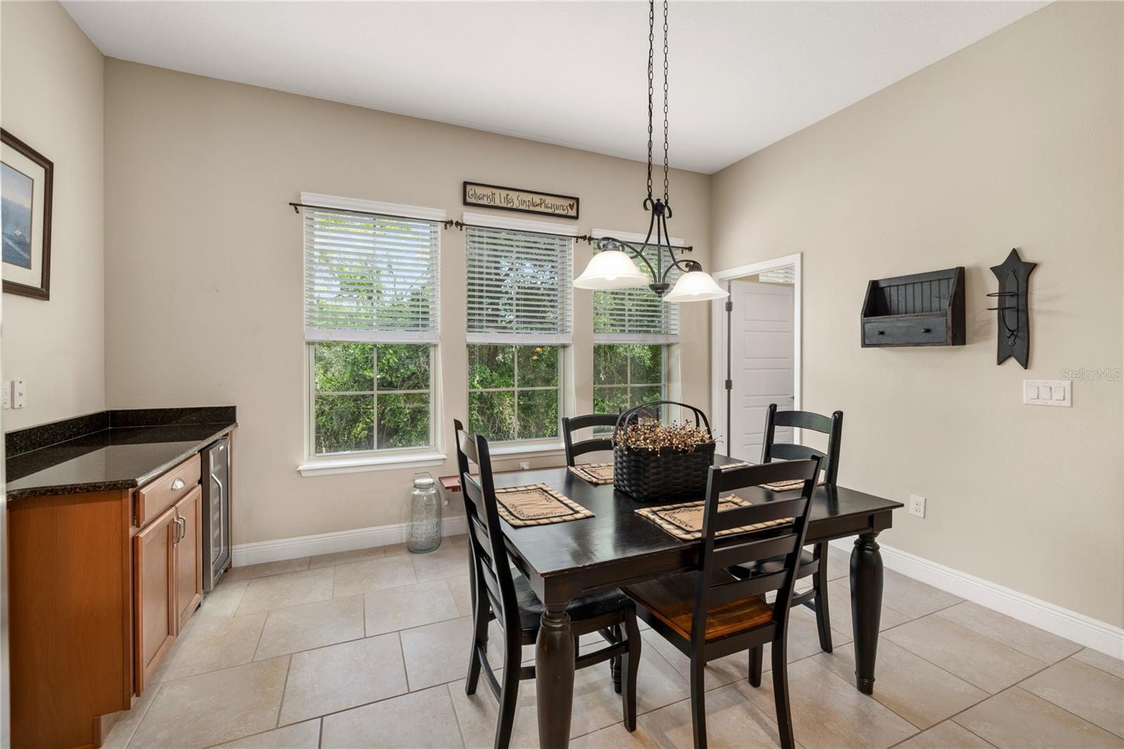 Image 15 of 56 For 2728 Lobelia Drive