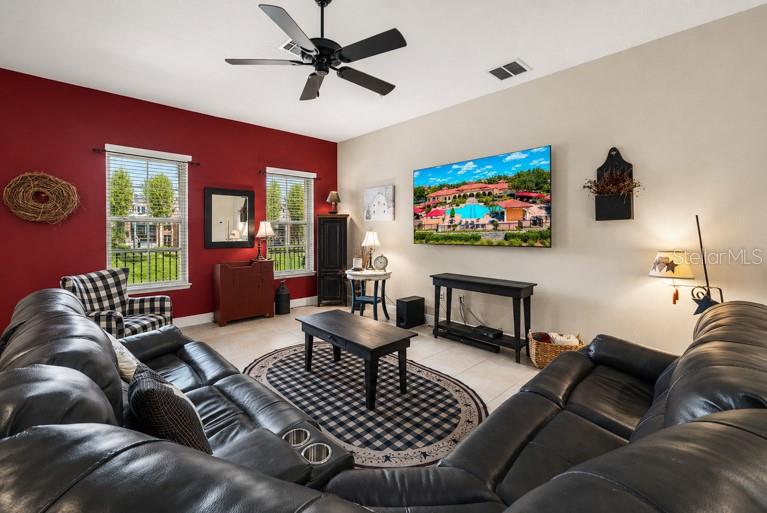 Image 16 of 56 For 2728 Lobelia Drive