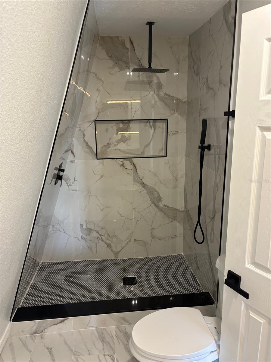 Image 10 of 27 For 4221 Greenfern Drive