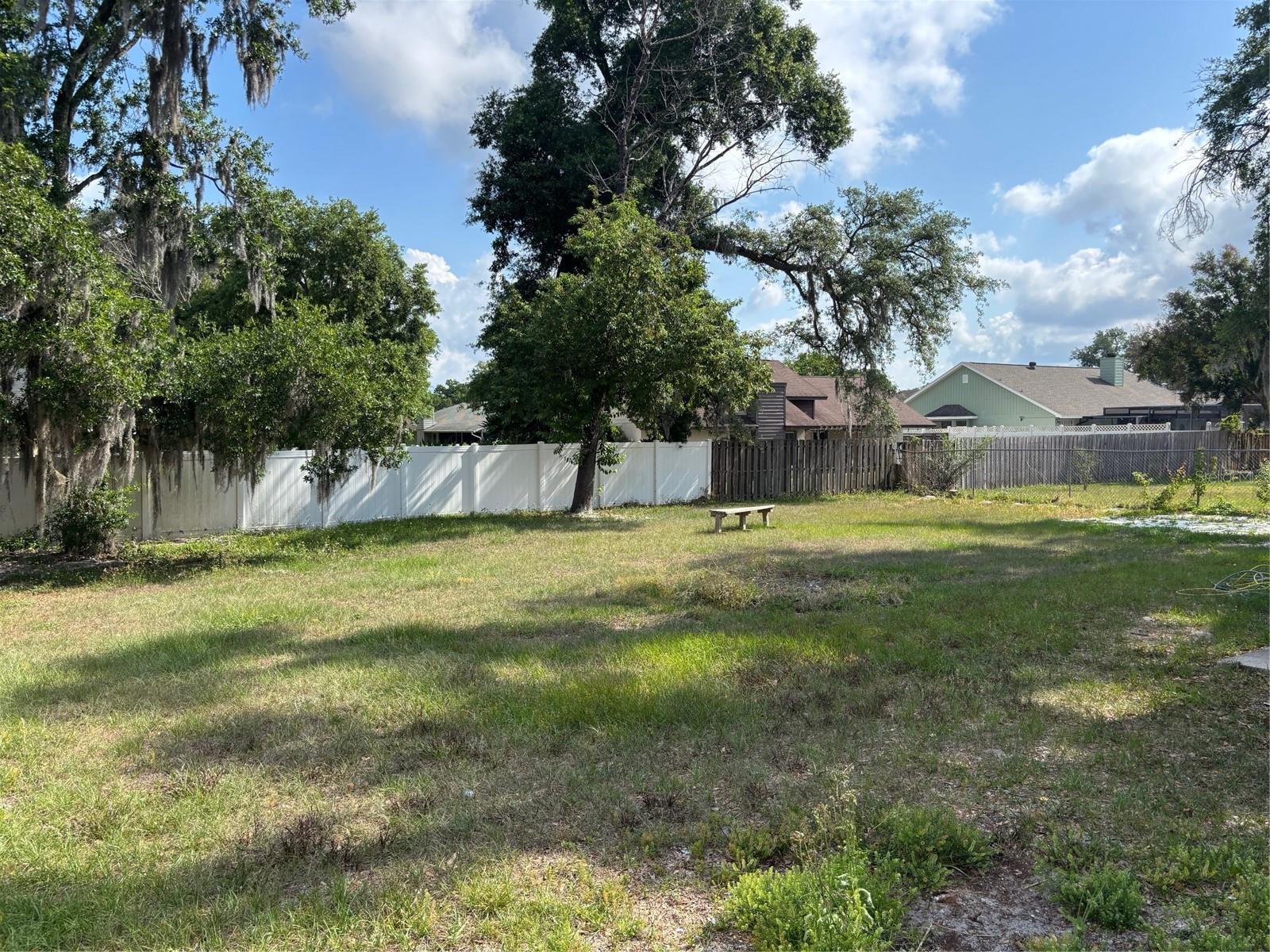 Image 15 of 27 For 4221 Greenfern Drive