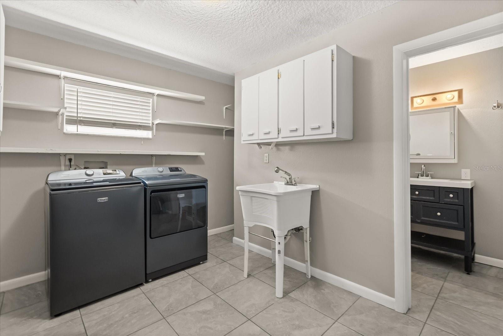Image 10 of 29 For 742 Westmoreland Drive