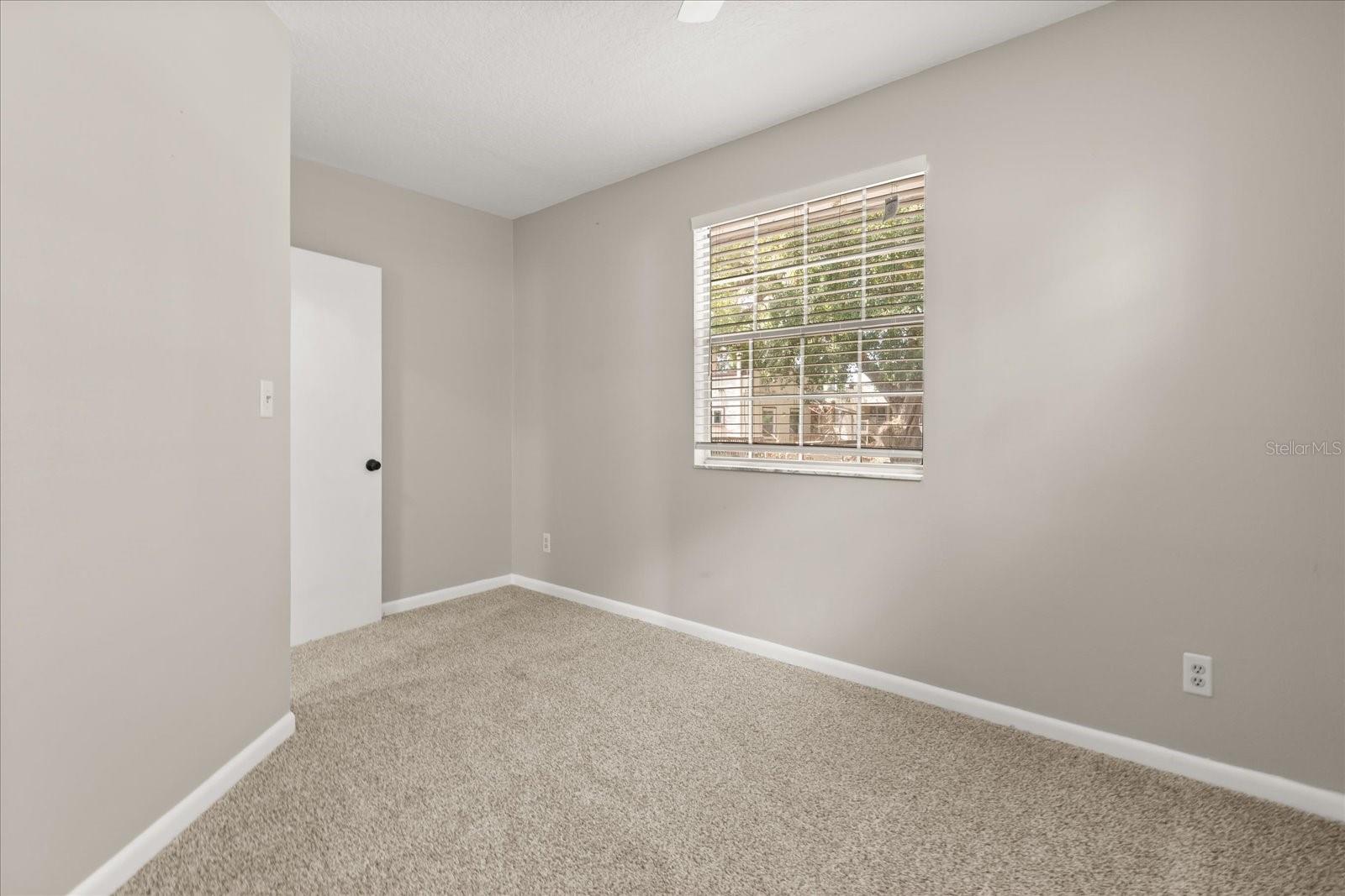 Image 14 of 29 For 742 Westmoreland Drive