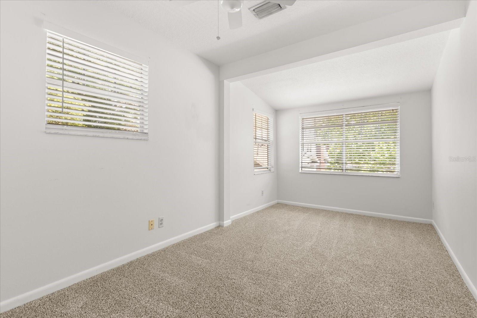 Image 15 of 29 For 742 Westmoreland Drive