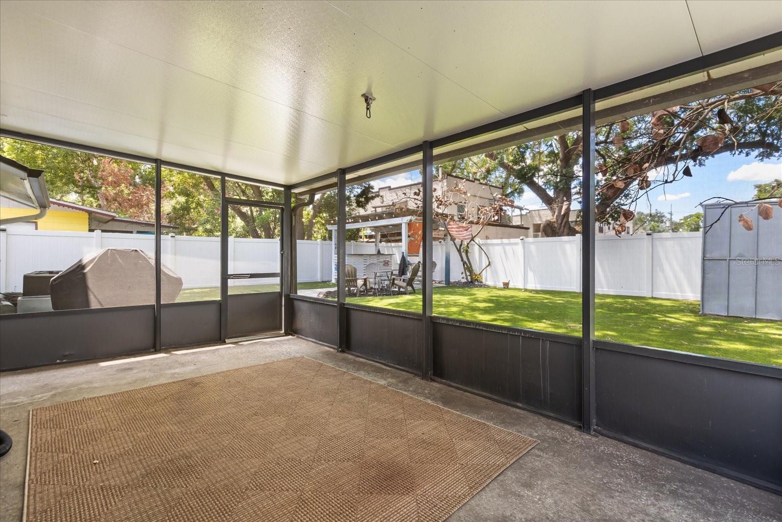 Image 17 of 29 For 742 Westmoreland Drive
