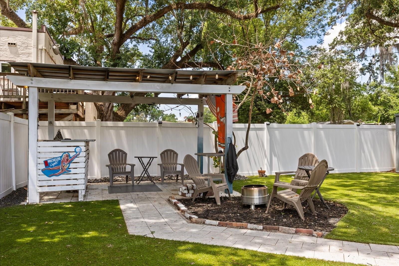 Image 21 of 29 For 742 Westmoreland Drive