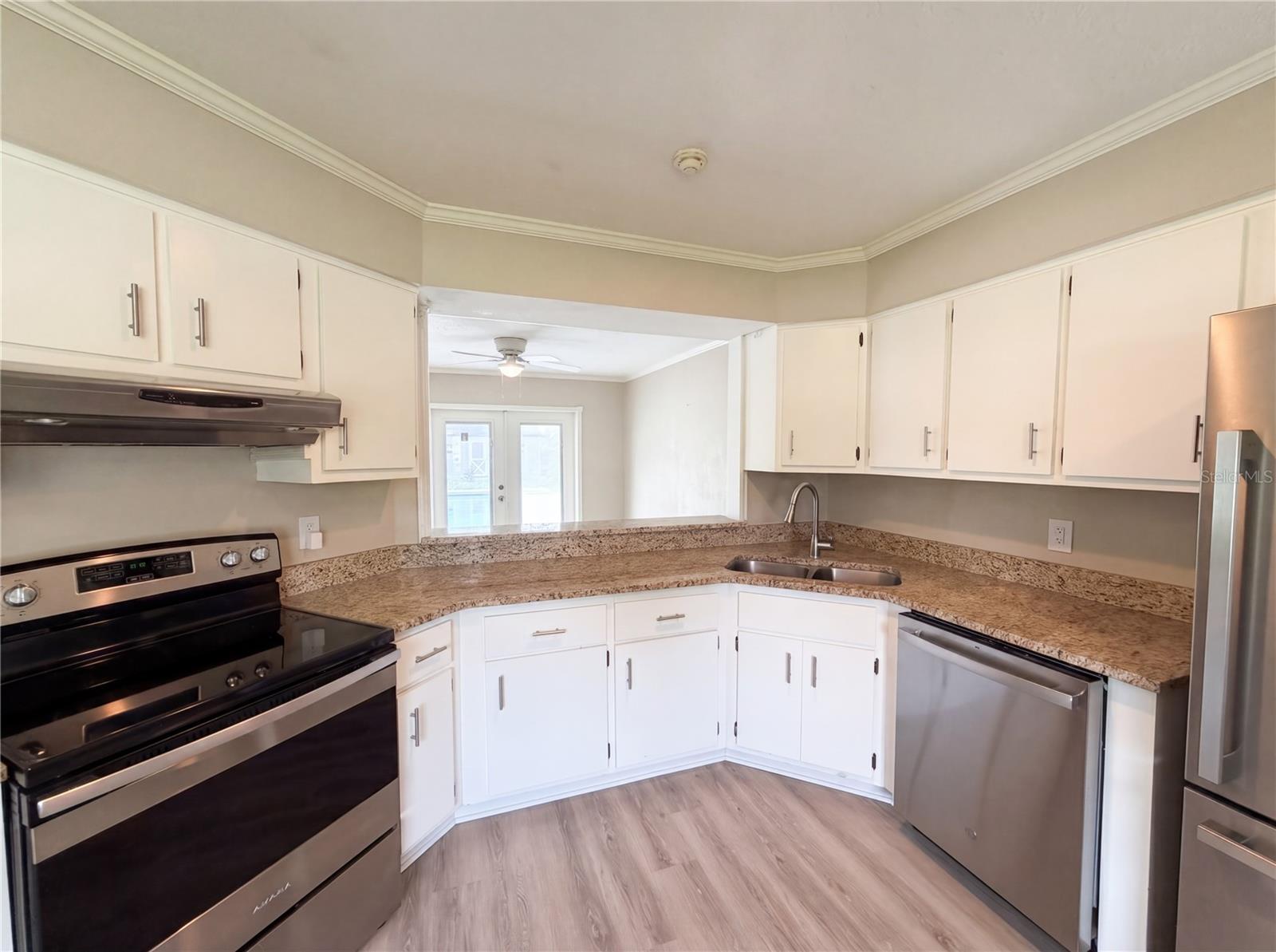 Image 7 of 21 For 1770 37th Street