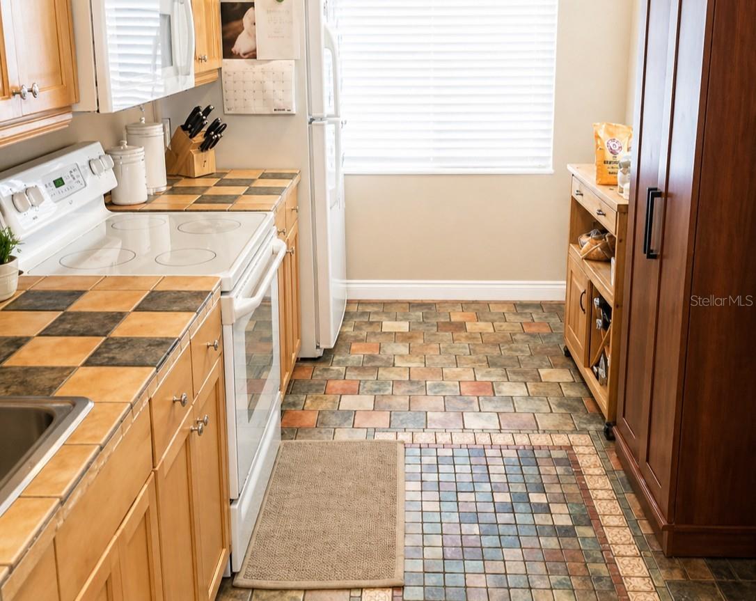 Listing photo id 13 for 1900 Winter Park Road
