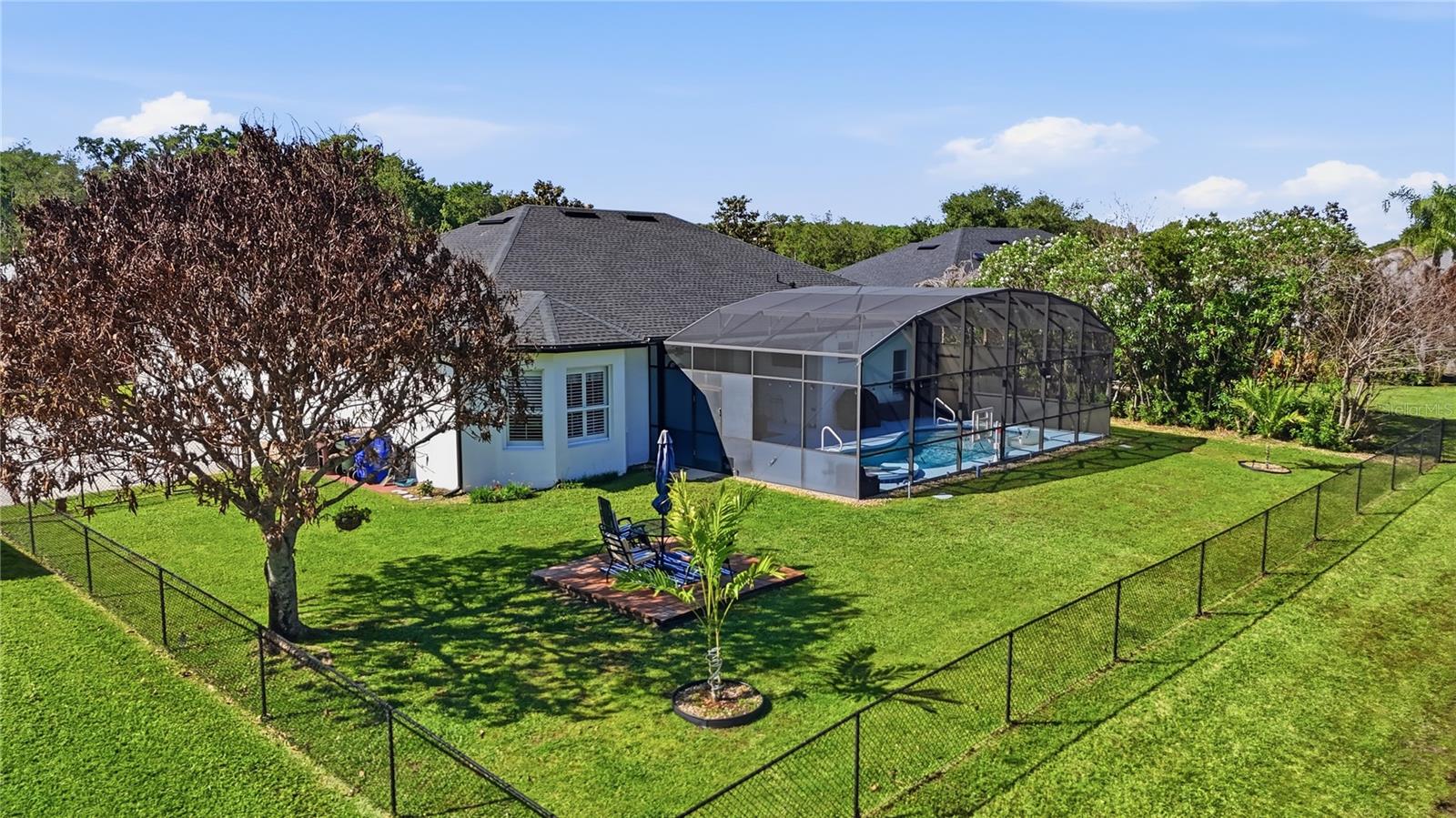Listing photo id 9 for 1910 Sir Lancelot Circle
