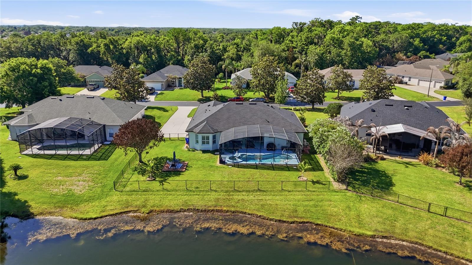 Listing photo id 10 for 1910 Sir Lancelot Circle