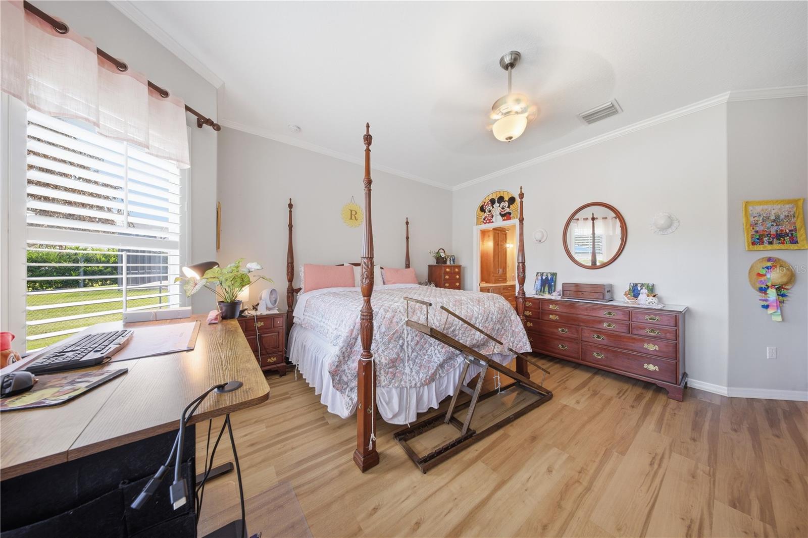 Listing photo id 26 for 1910 Sir Lancelot Circle
