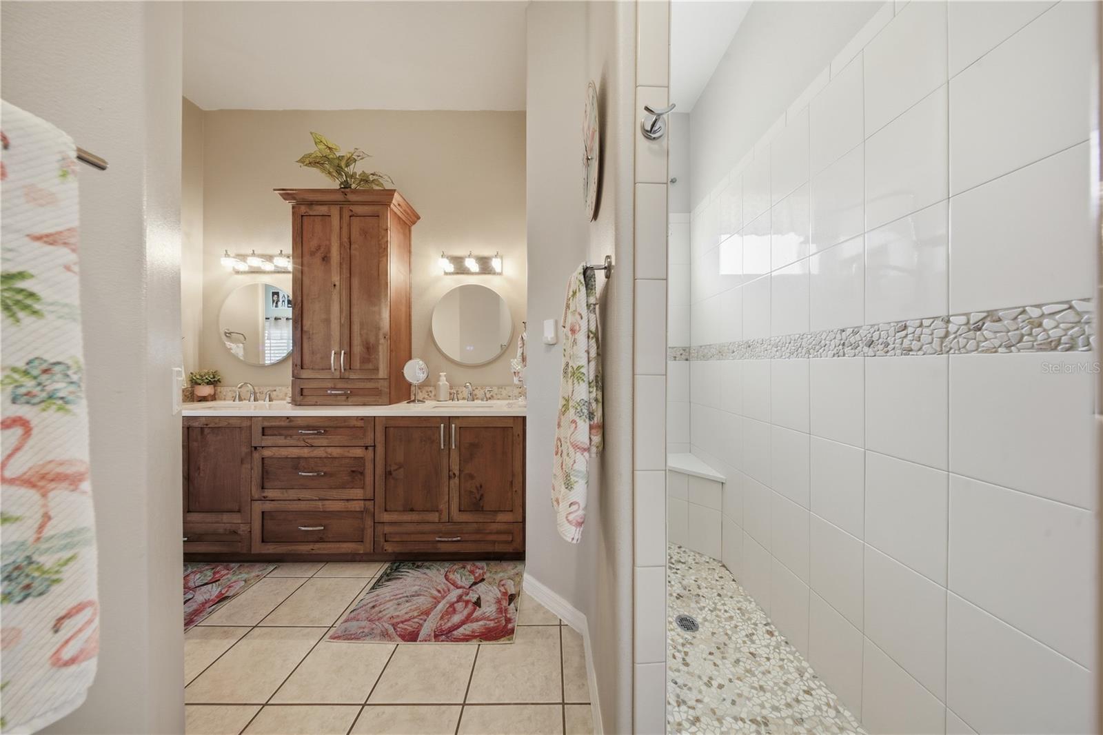 Listing photo id 30 for 1910 Sir Lancelot Circle