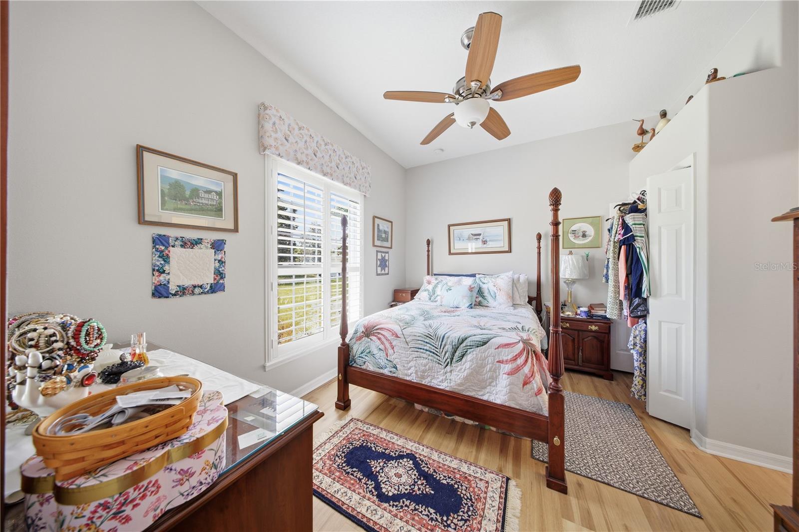 Listing photo id 35 for 1910 Sir Lancelot Circle