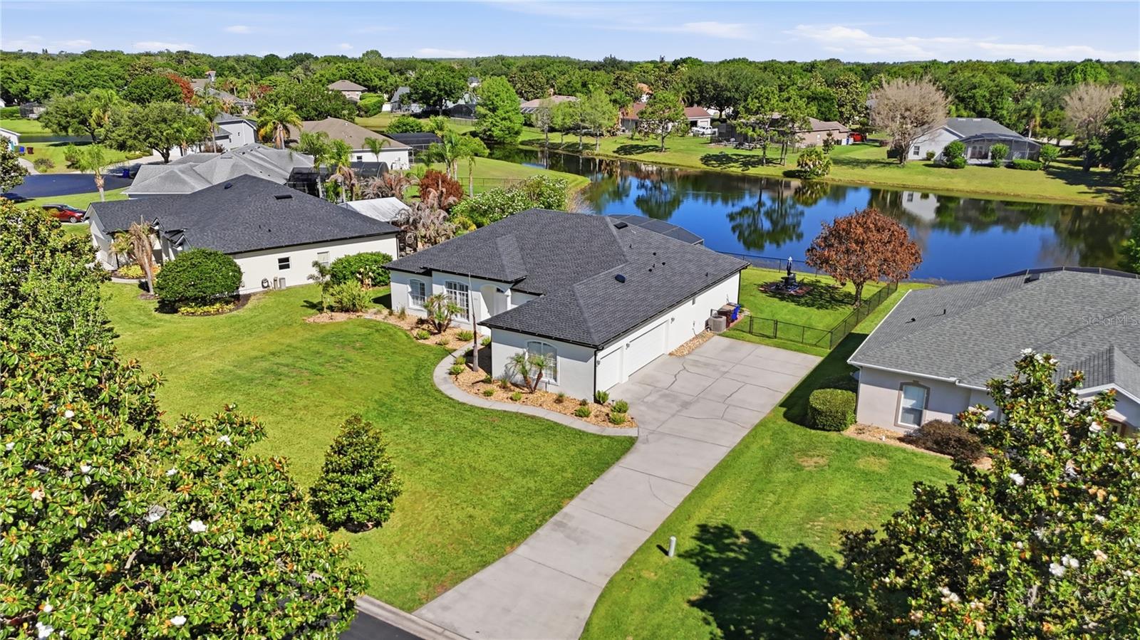 Listing photo id 54 for 1910 Sir Lancelot Circle