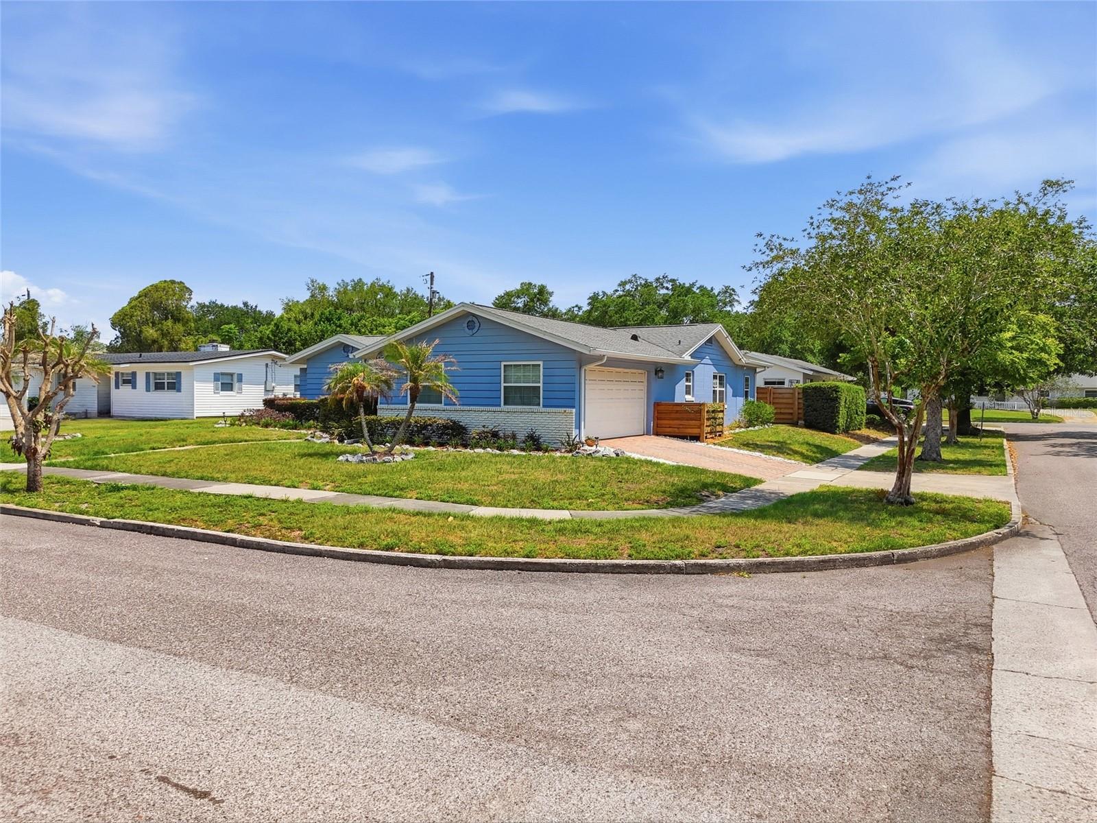 Image 10 of 49 For 2756 Sheriff Way