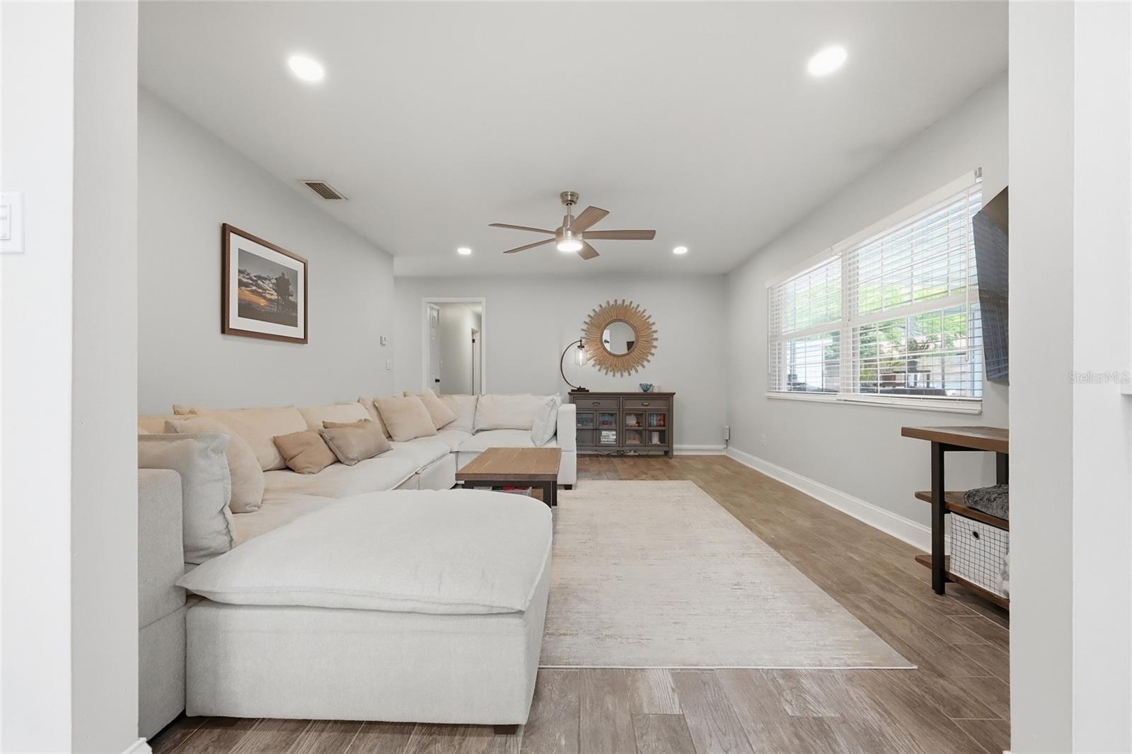 Image 6 of 49 For 2756 Sheriff Way