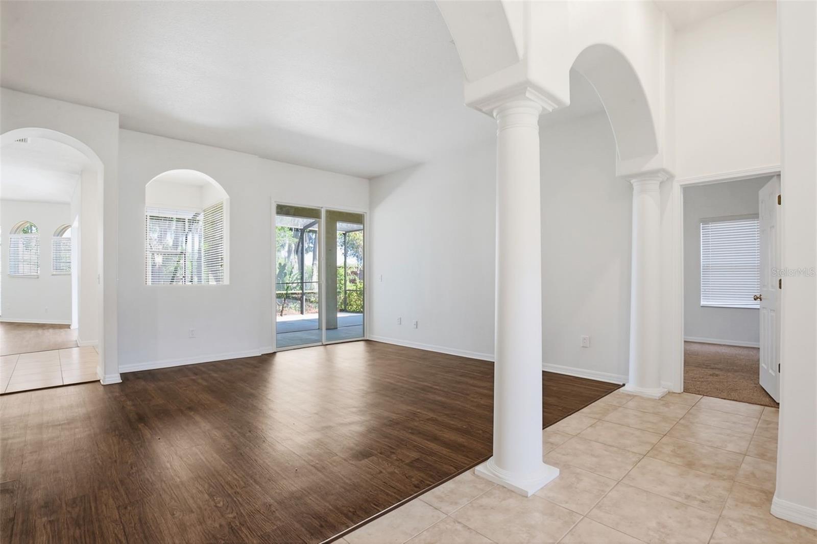 Listing photo id 8 for 4745 Patagonia Place