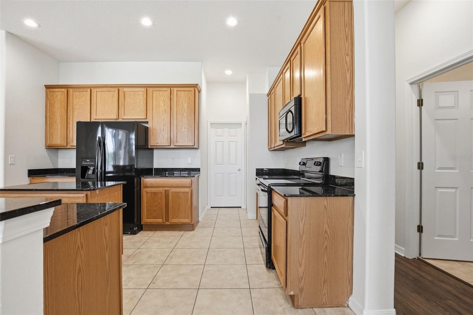 Listing photo id 22 for 4745 Patagonia Place