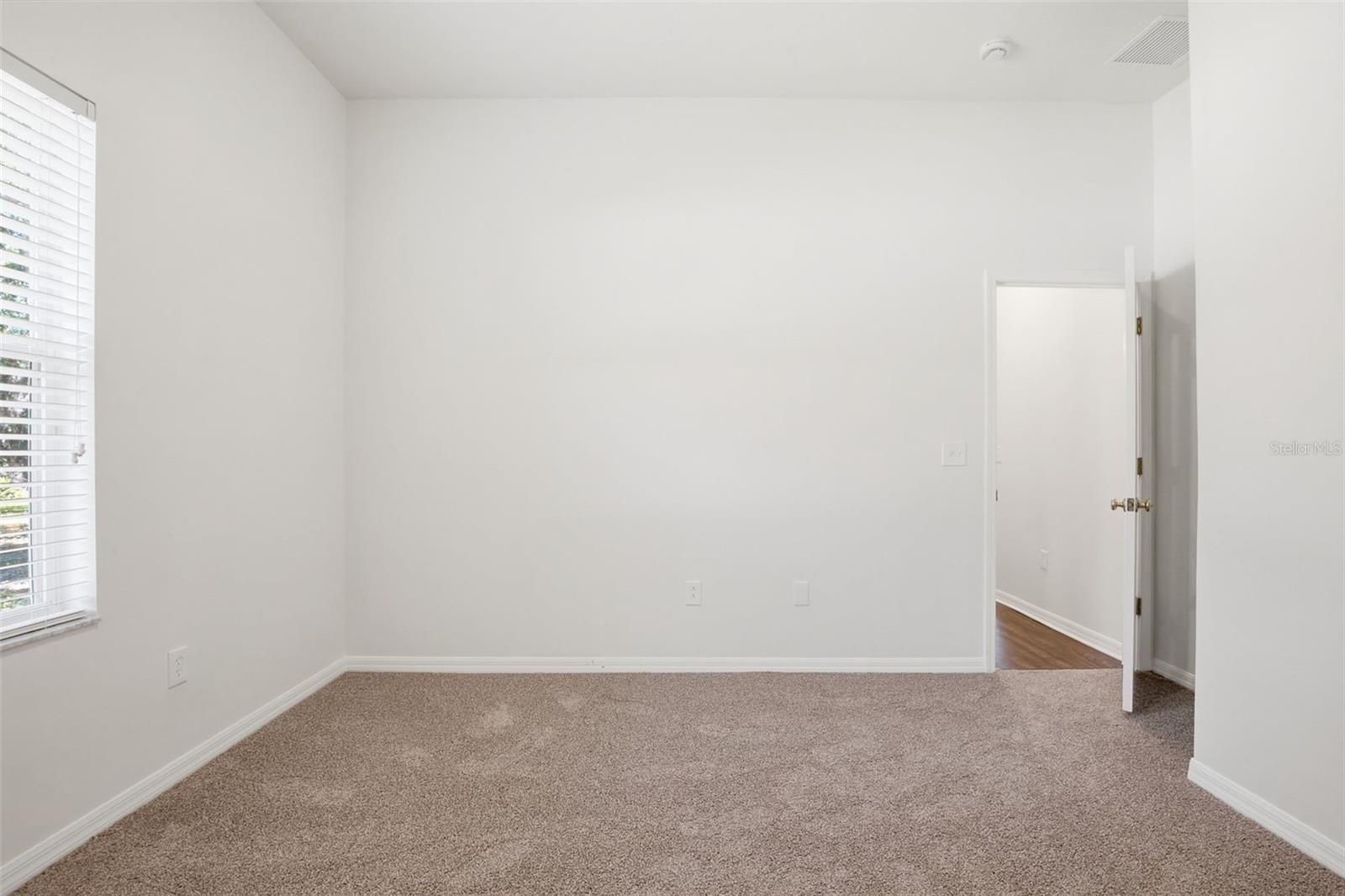 Listing photo id 30 for 4745 Patagonia Place