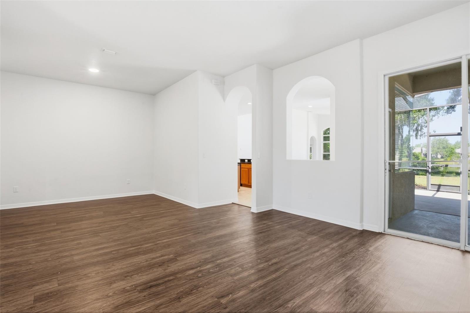 Listing photo id 6 for 4745 Patagonia Place