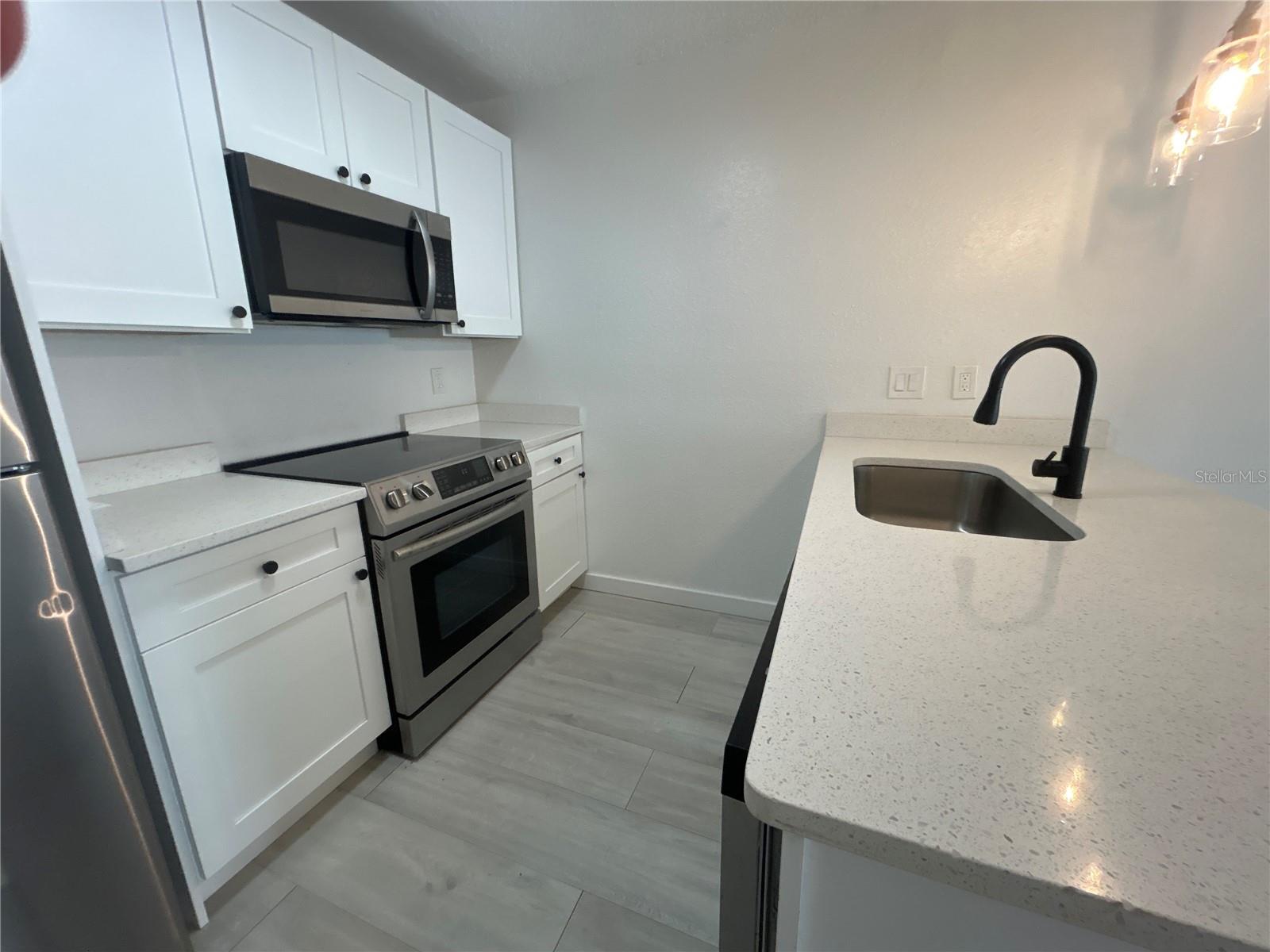 Image 3 of 11 For 2955 53rd Court