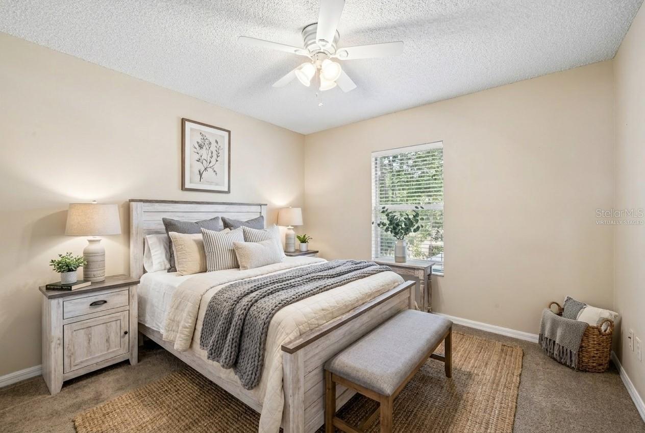 Image 12 of 33 For 9525 Southern Garden Circle