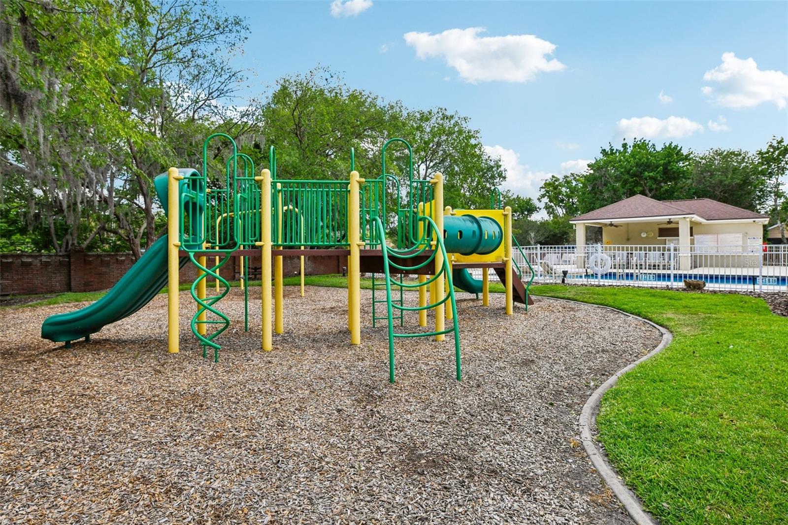 Image 23 of 33 For 9525 Southern Garden Circle