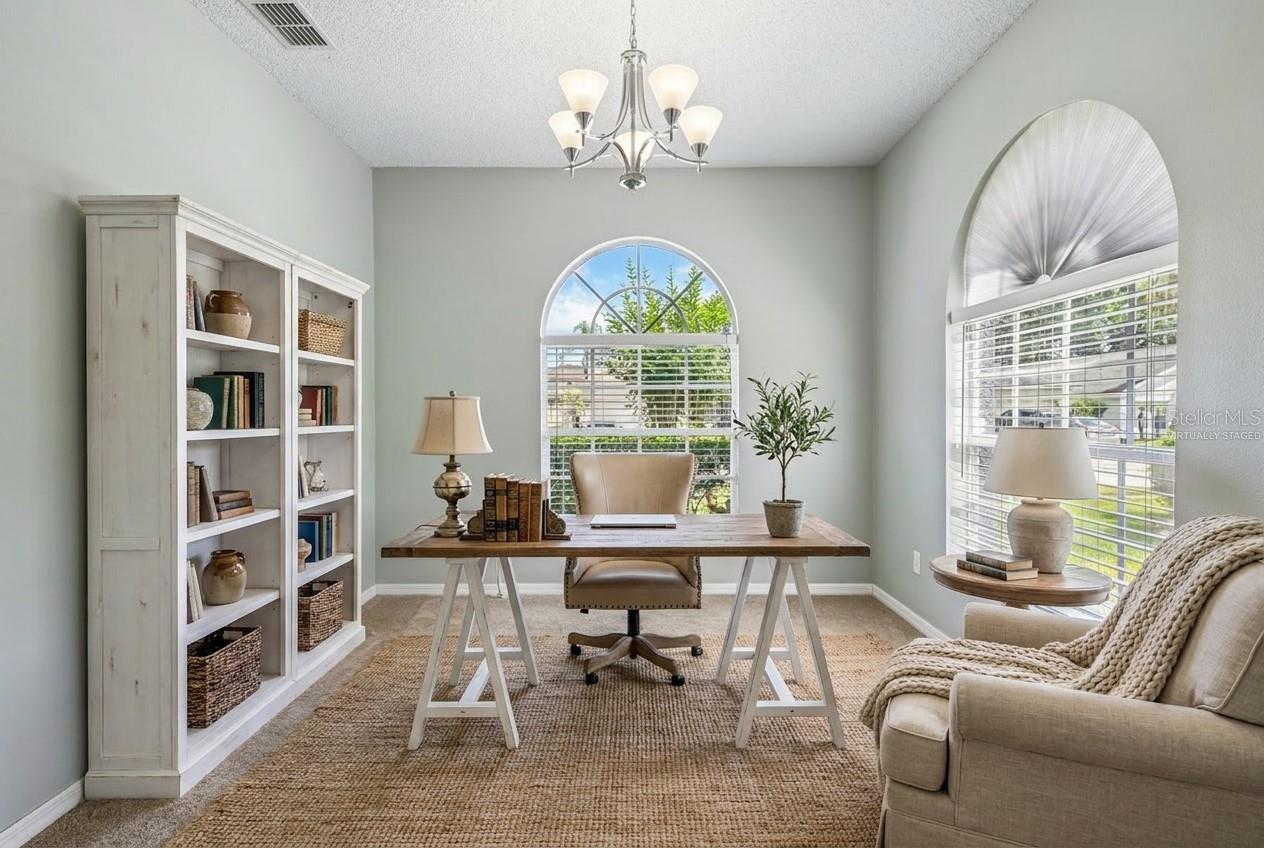 Image 7 of 33 For 9525 Southern Garden Circle