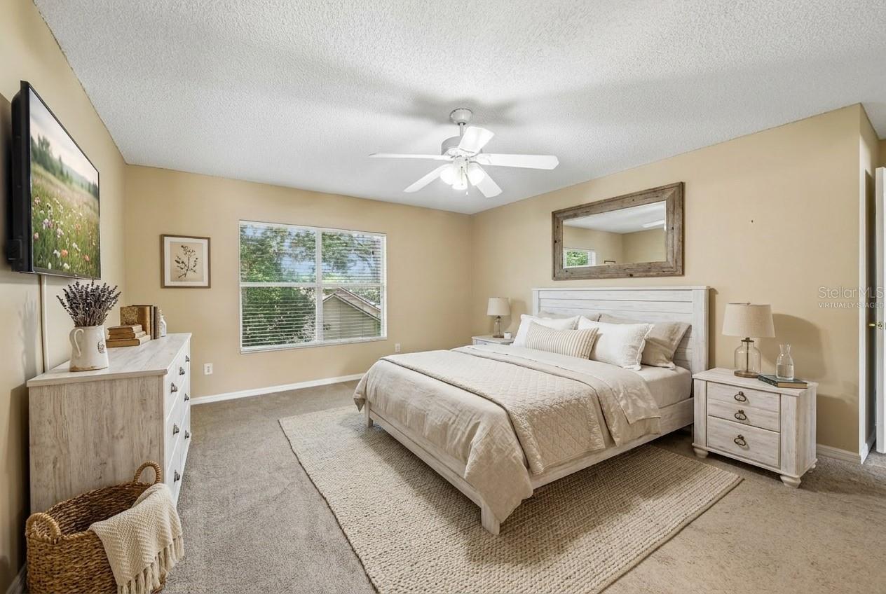 Image 9 of 33 For 9525 Southern Garden Circle