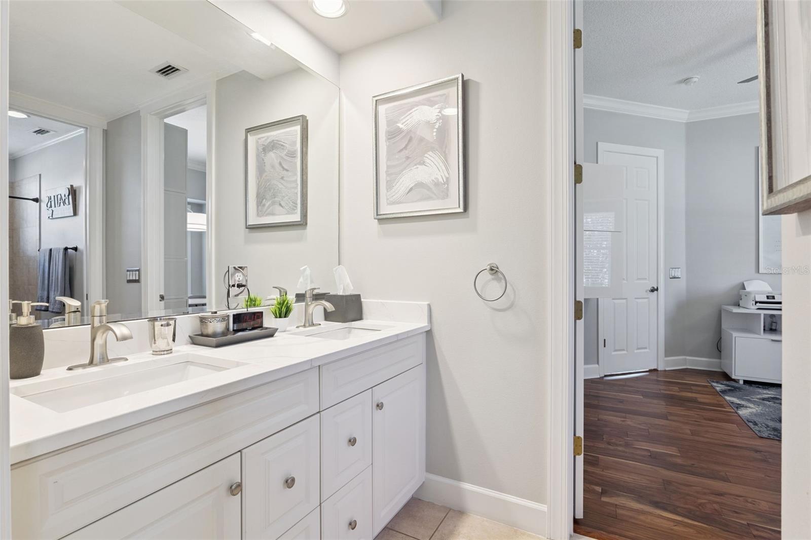 Image 34 of 66 For 5421 Tildens Grove Boulevard
