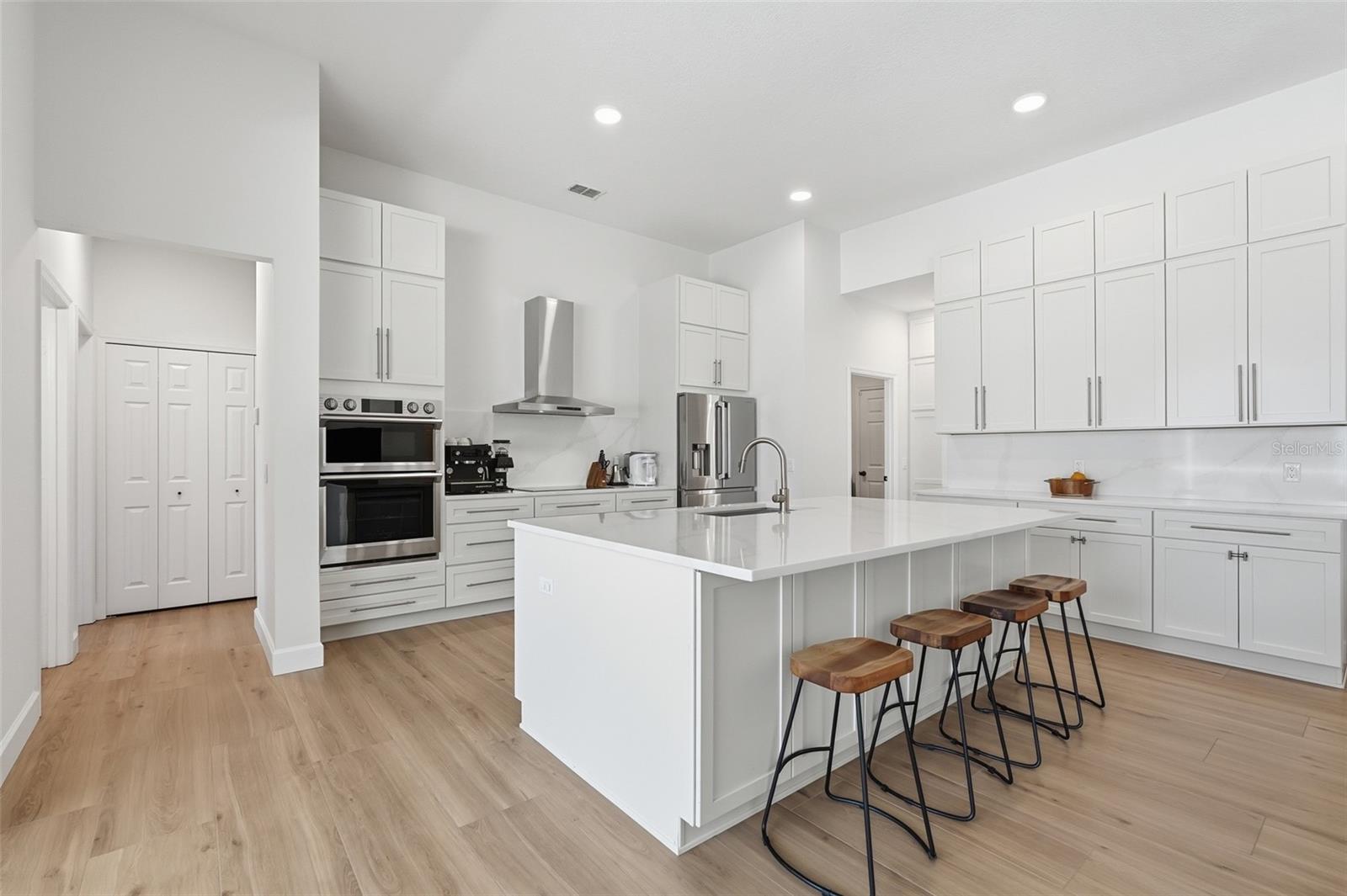 Image 12 of 48 For 264 Blue Stone Circle