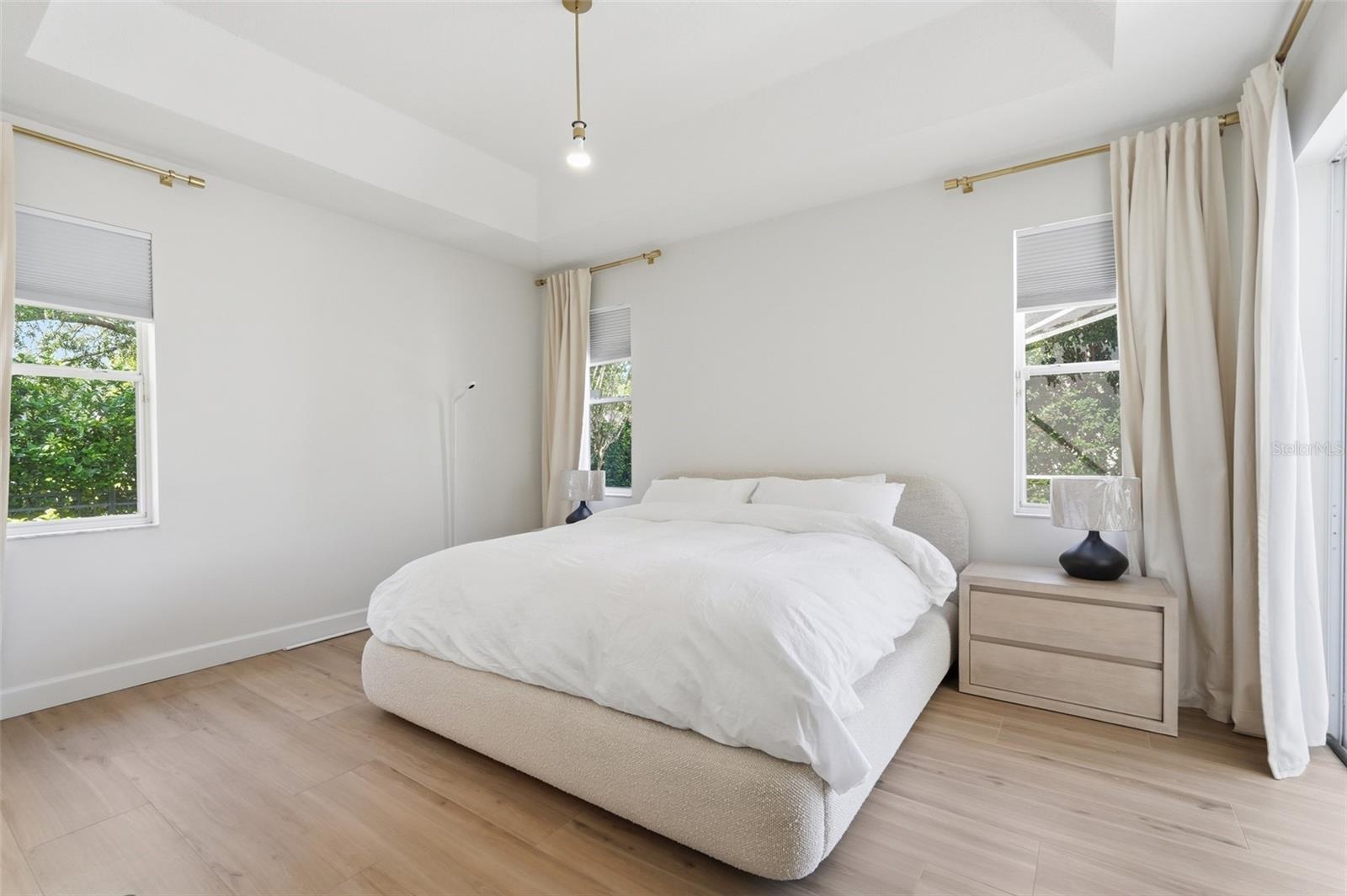 Image 19 of 48 For 264 Blue Stone Circle